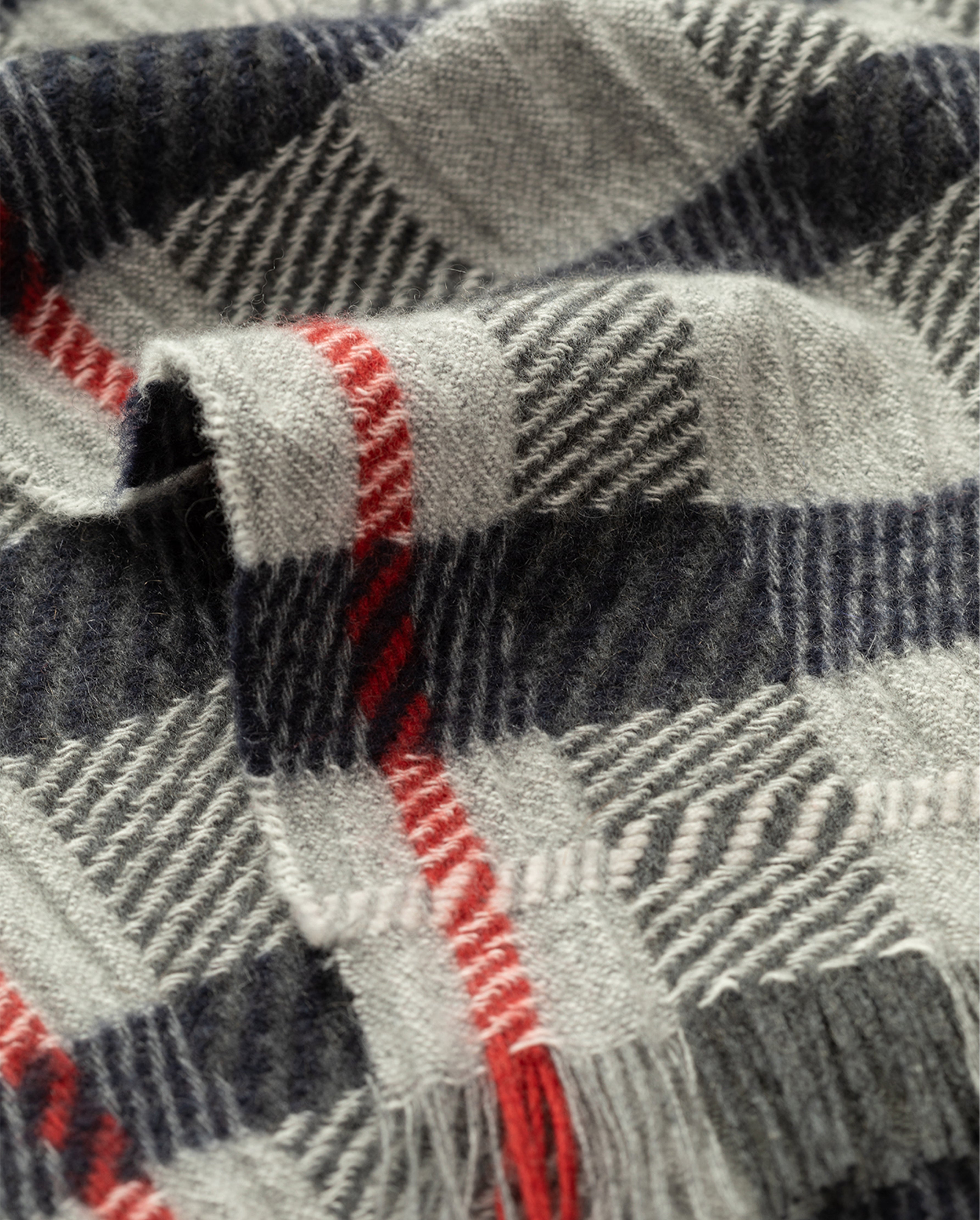 Johnstons of Elgin - Crowe Silver Cashmere Scarf