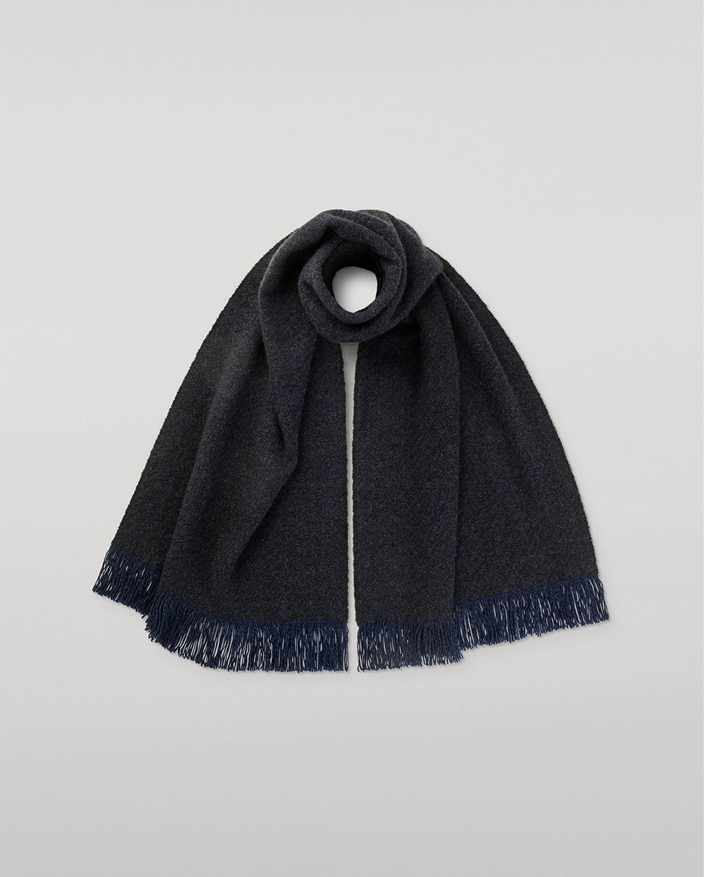 Johnstons of Elgin - Yarrow Navy & Charcoal Cashmere Scarf
