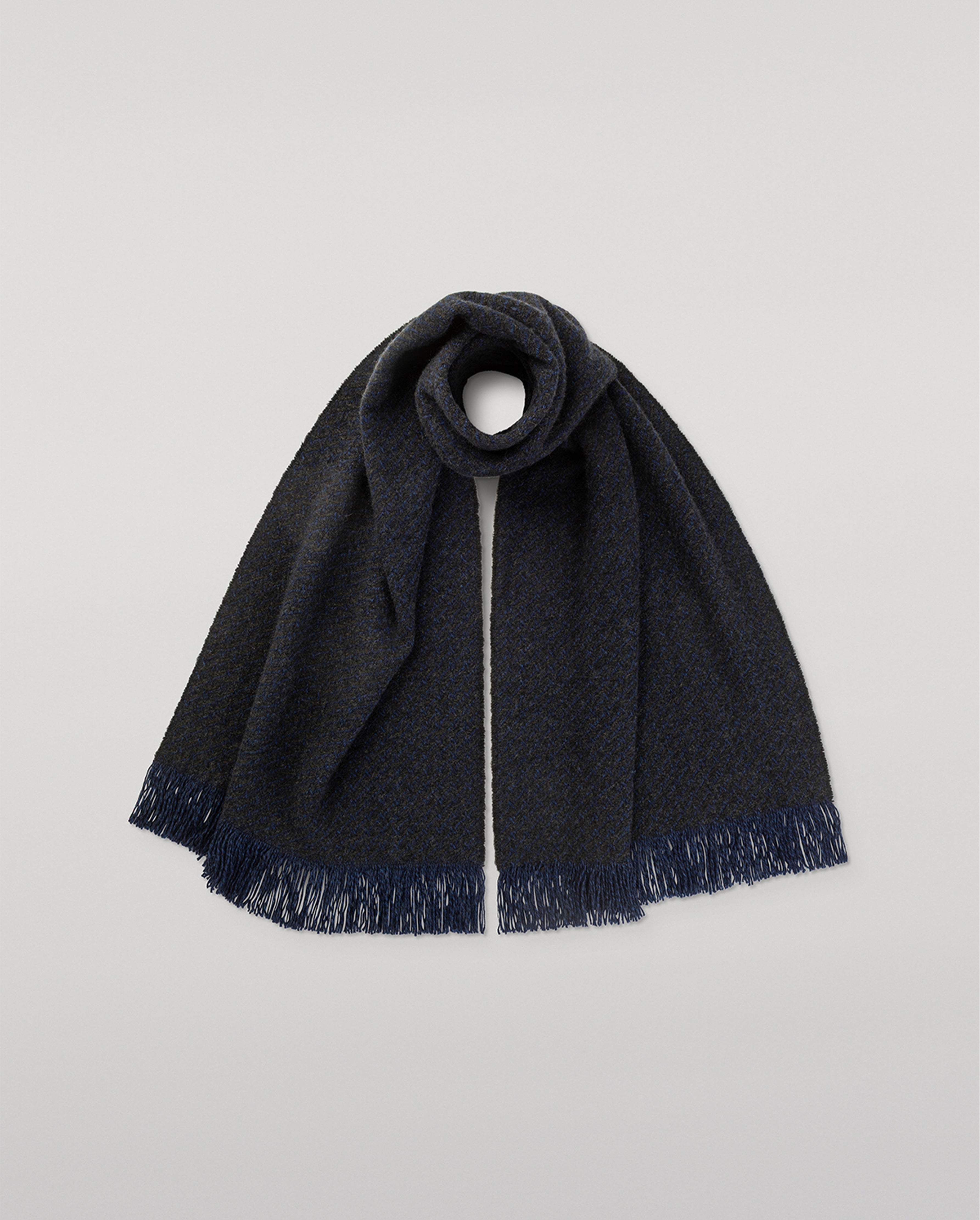 Johnstons of Elgin - Yarrow Navy & Charcoal Cashmere Scarf