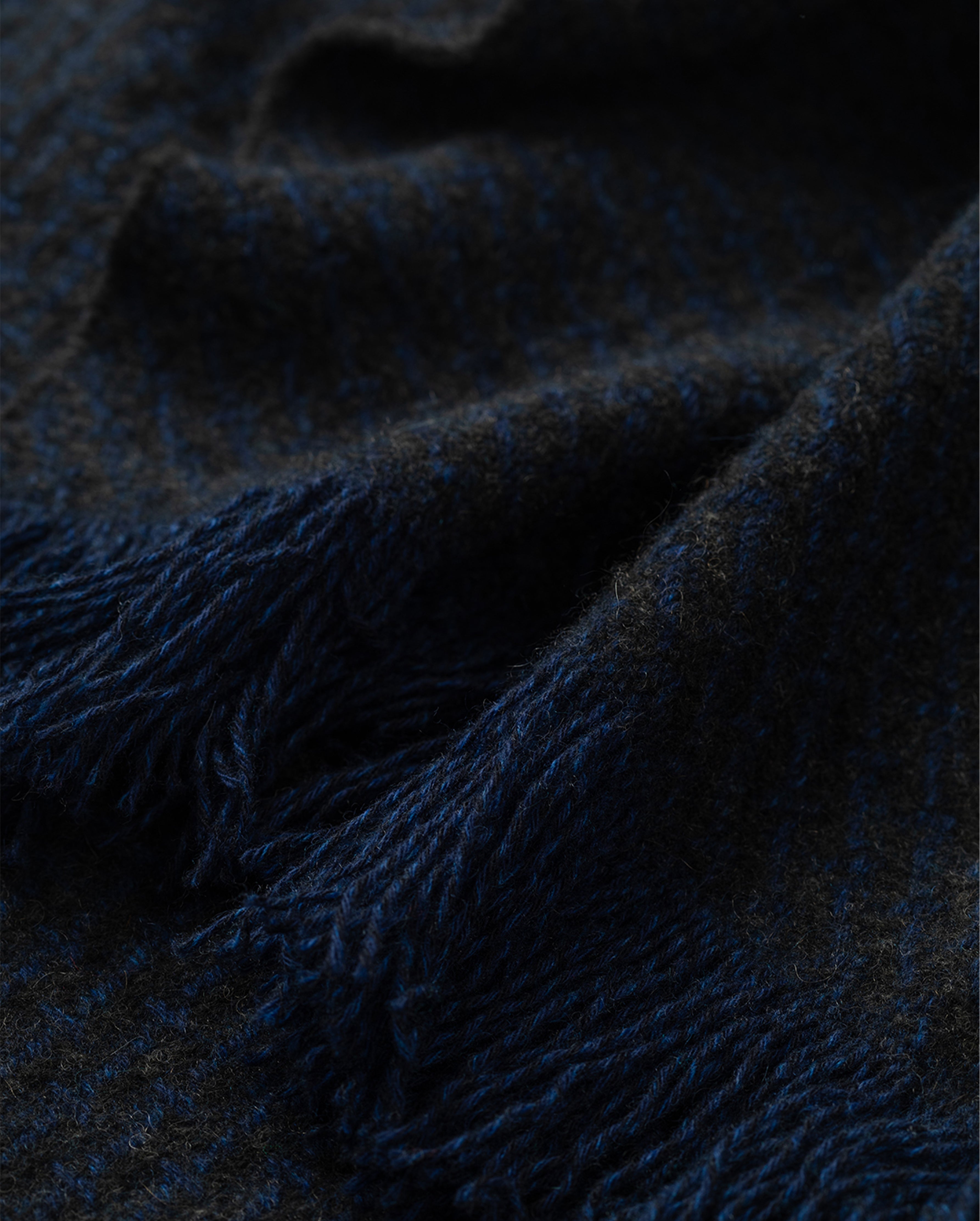 Johnstons of Elgin - Yarrow Navy & Charcoal Cashmere Scarf