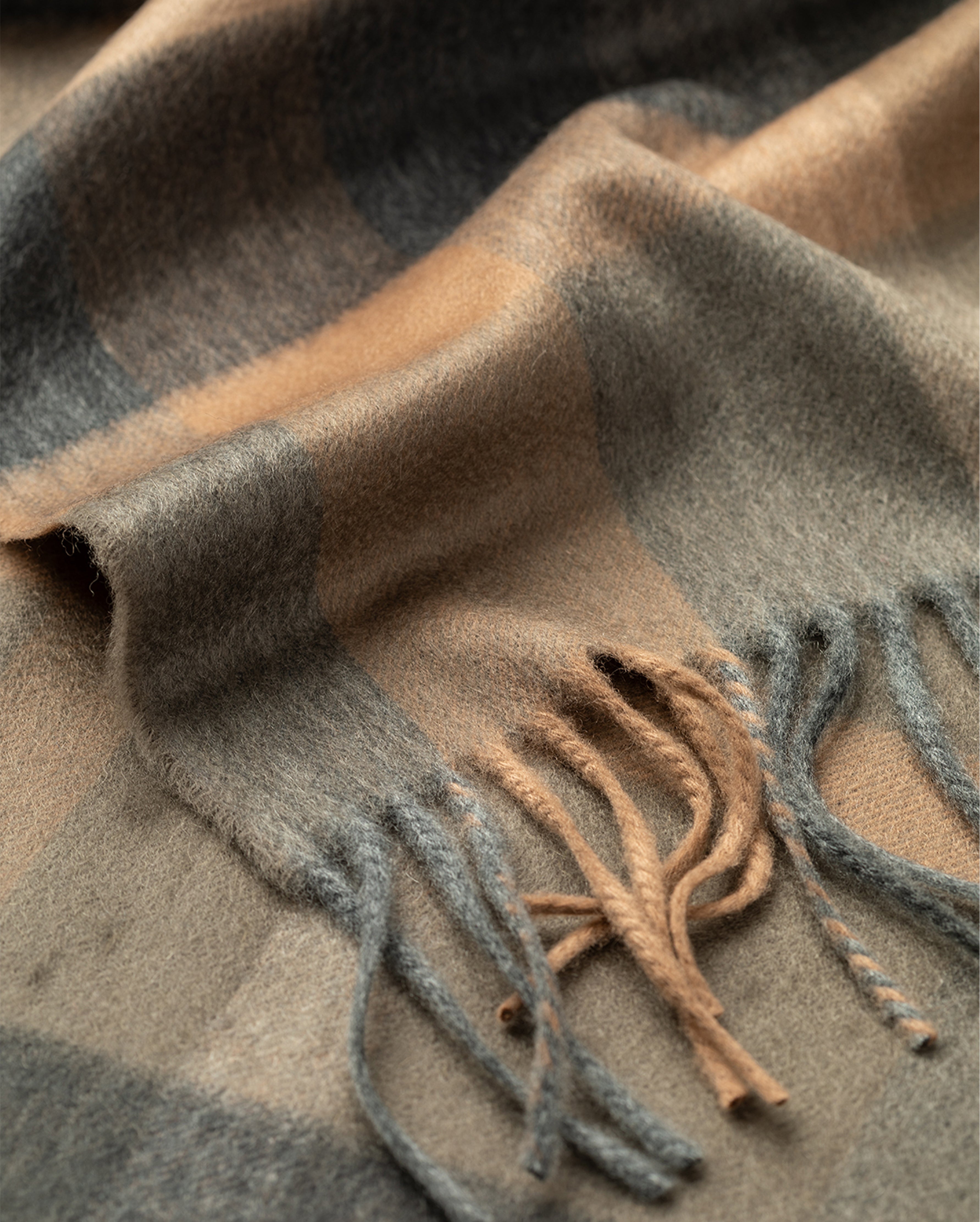 Johnstons of Elgin - Tantallon Brown Cashmere Scarf