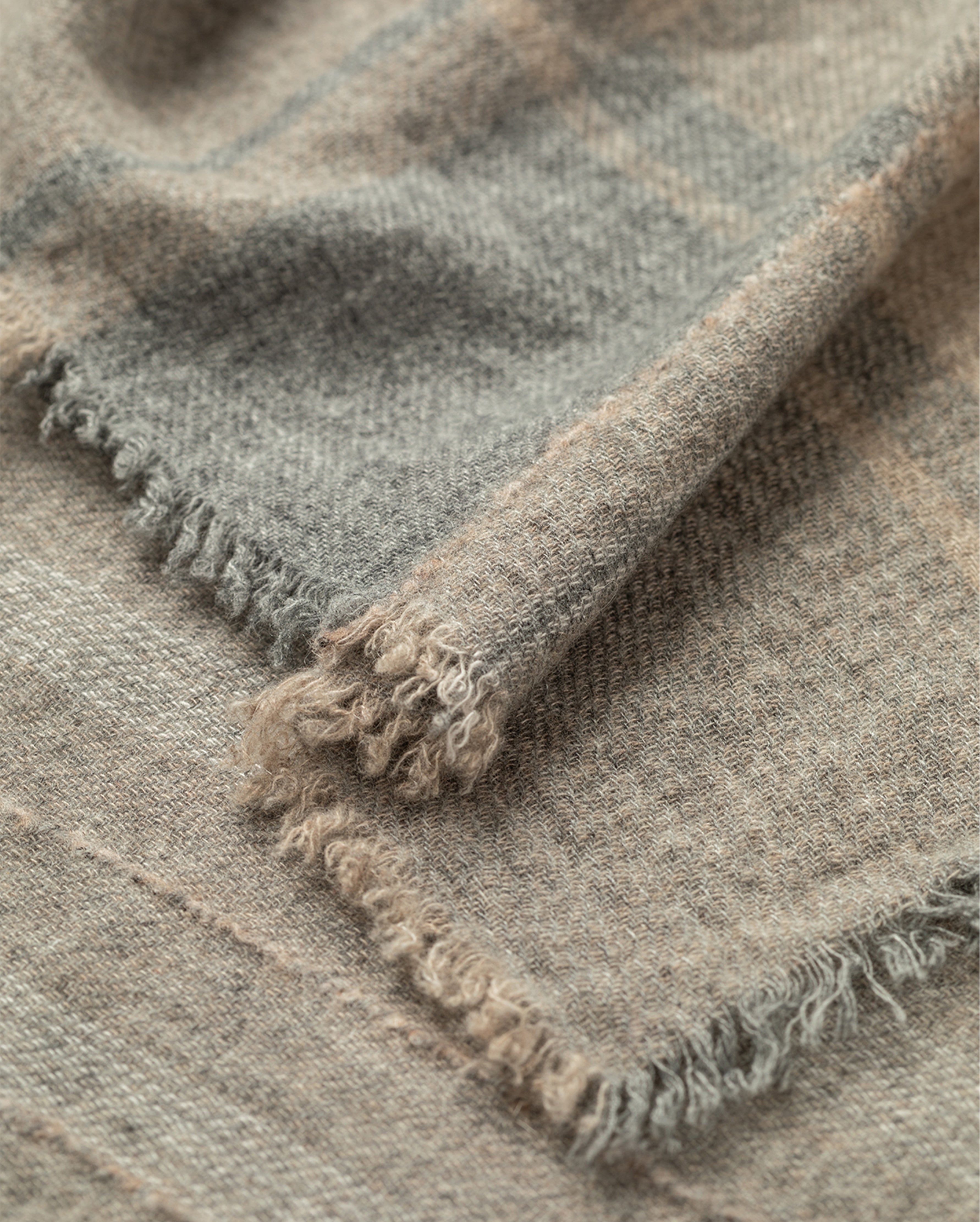Johnstons of Elgin - Gullane Natural Cashmere Stole