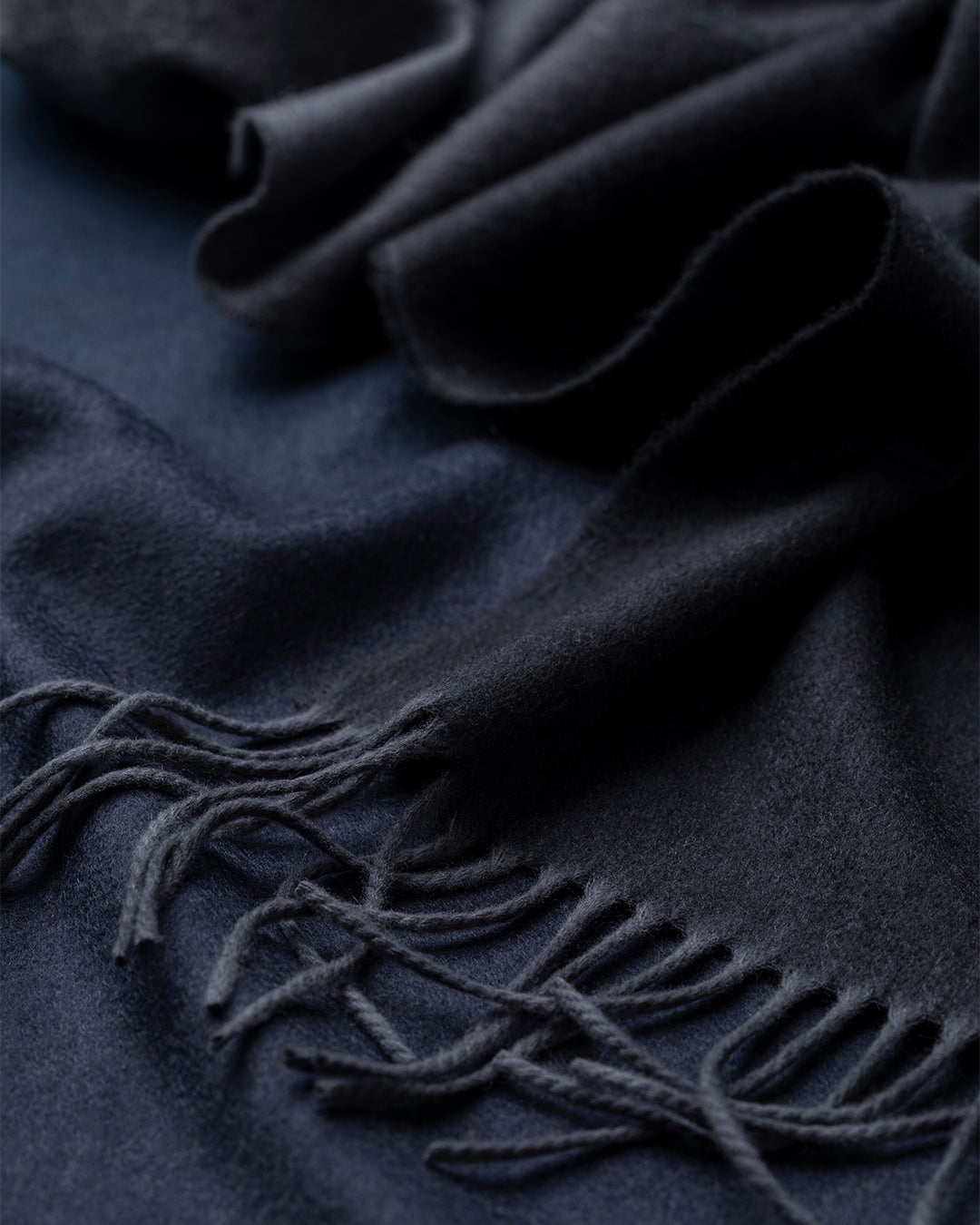 Johnstons of Elgin - Umbra Ombré Cashmere Stole