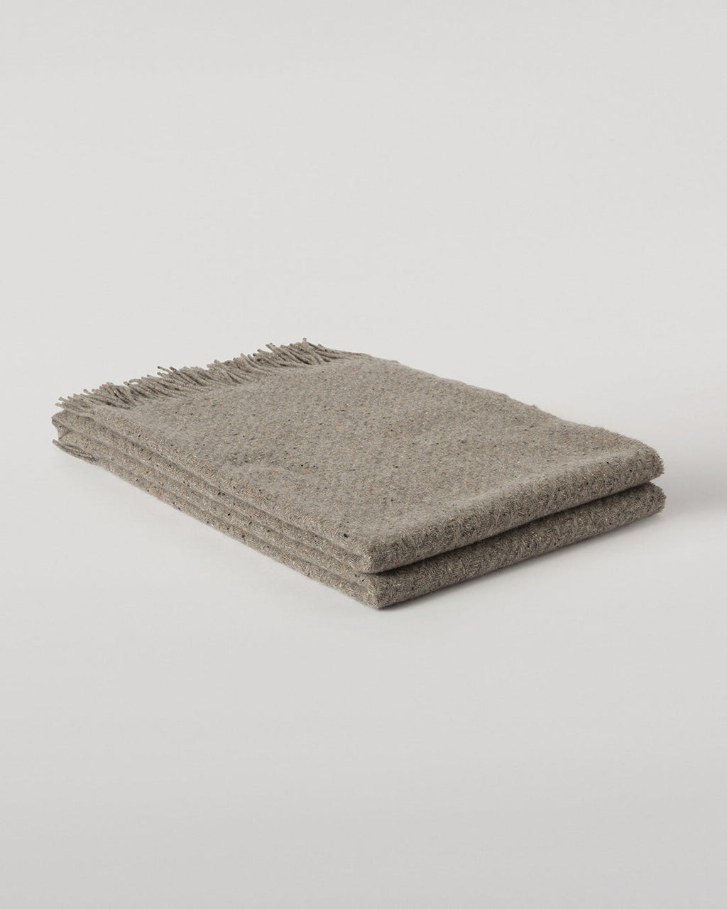 Johnstons of Elgin - Lofty Twill Cashmere Throw in Peregrine