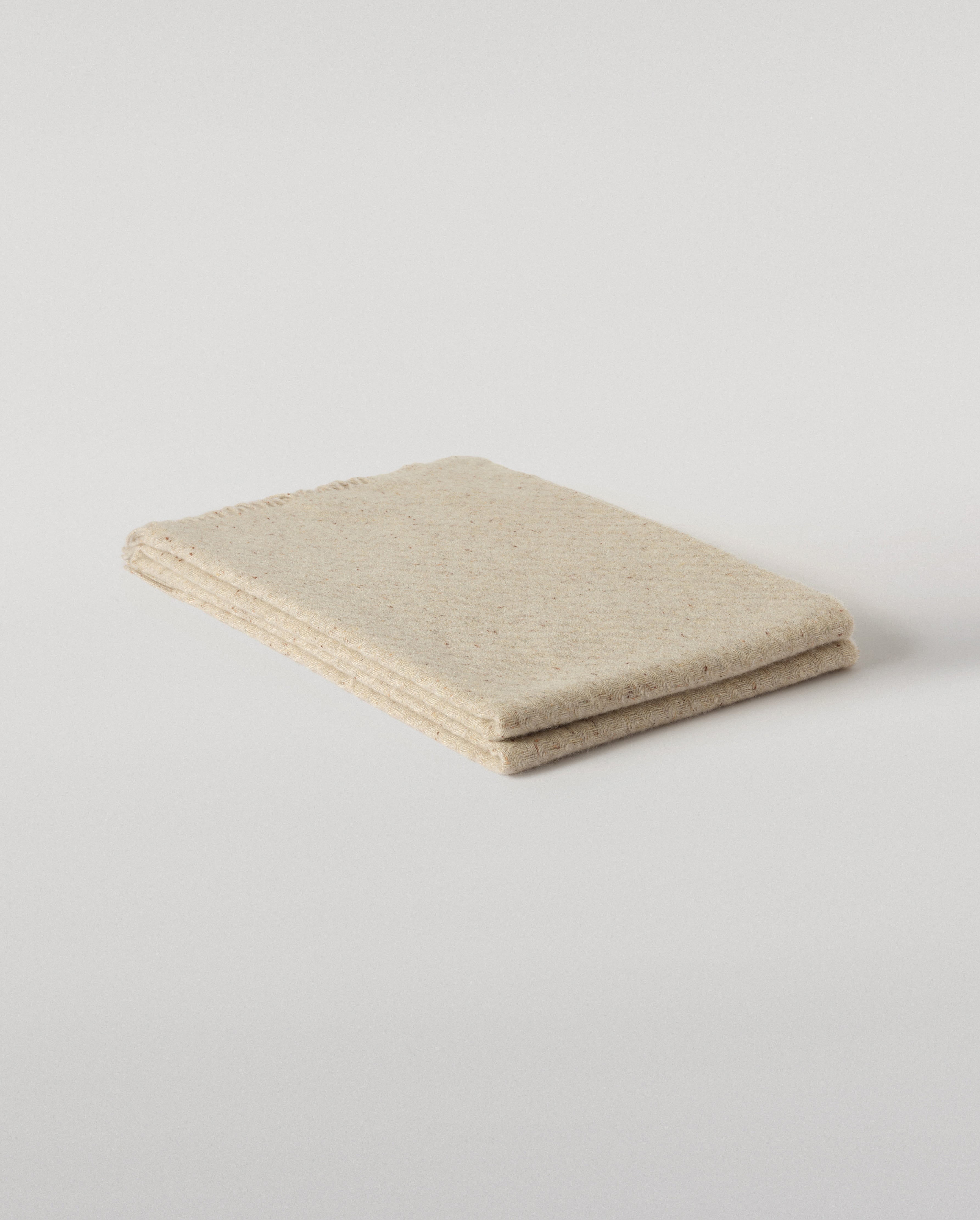 Johnstons of Elgin - Lofty Twill Cream Cashmere Throw