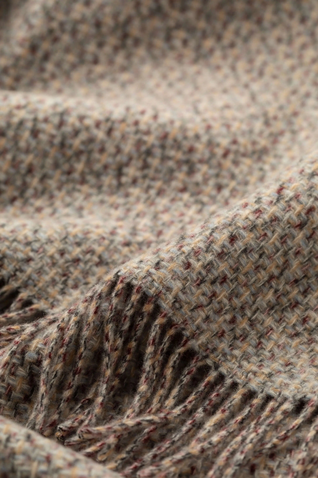Johnstons of Elgin - Tweed Texture Natural Throw