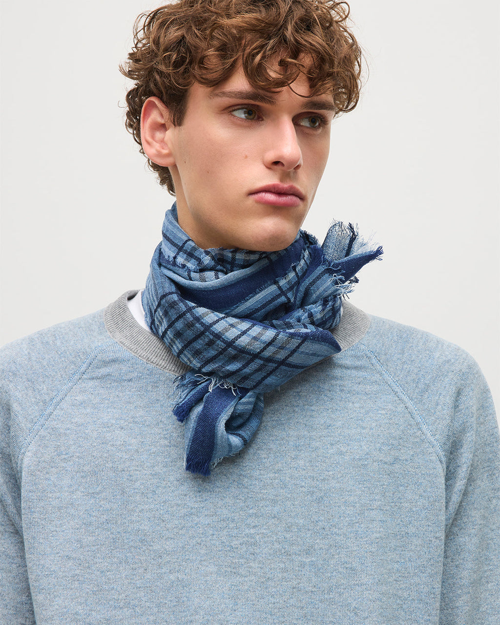 Johnstons of Elgin - Crawton Graphic Stripe Navy Scarf