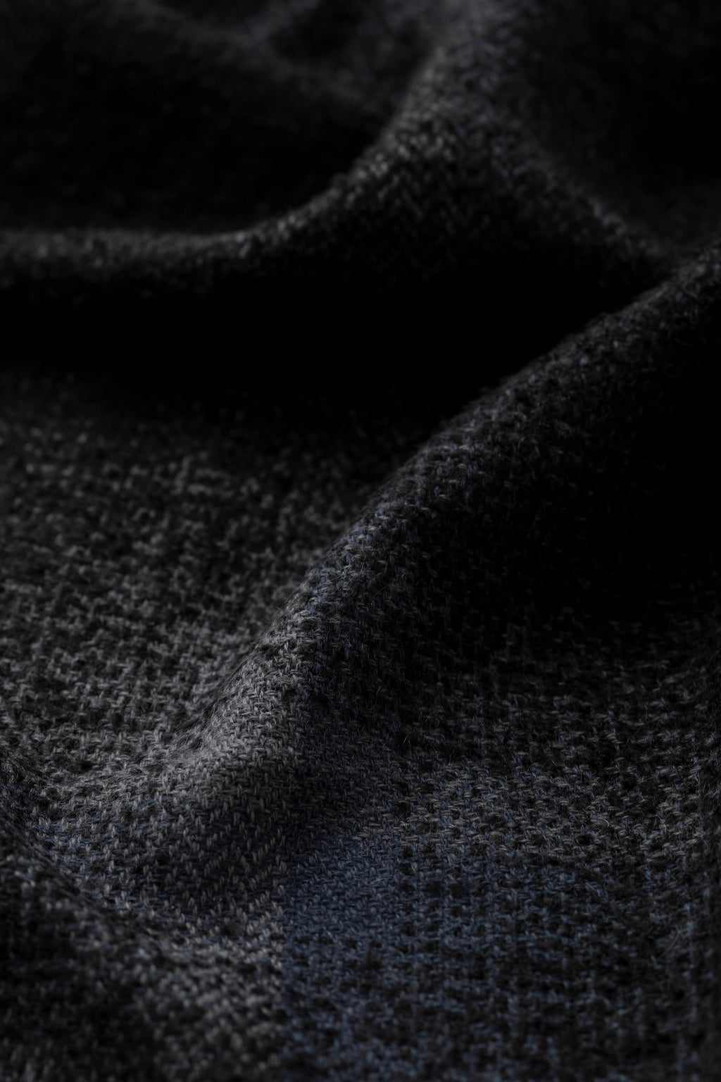 Johnstons of Elgin - Blurred Bouclé Black Scarf