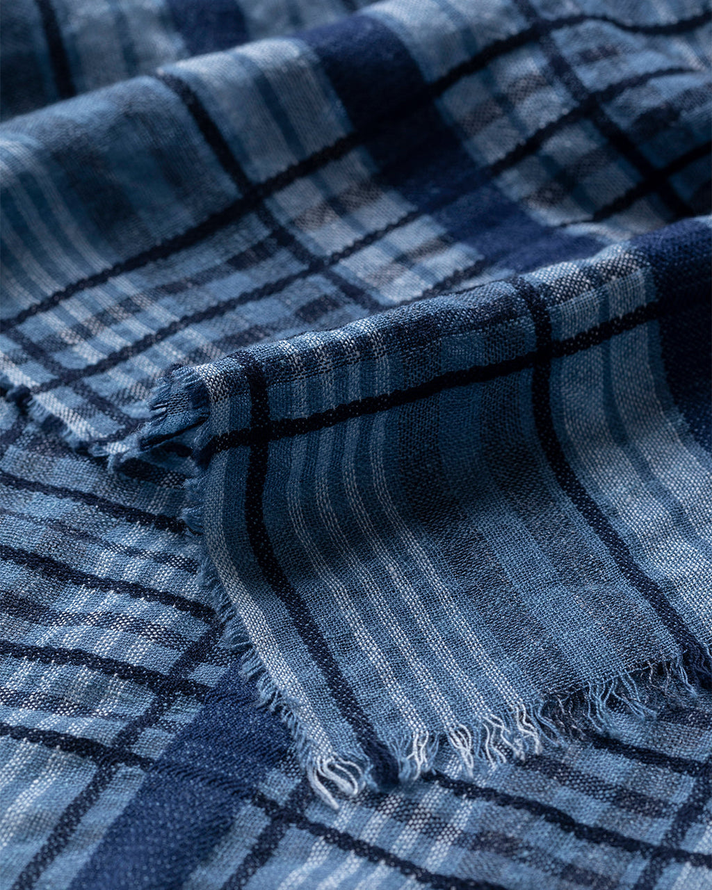 Johnstons of Elgin - Crawton Graphic Stripe Navy Scarf
