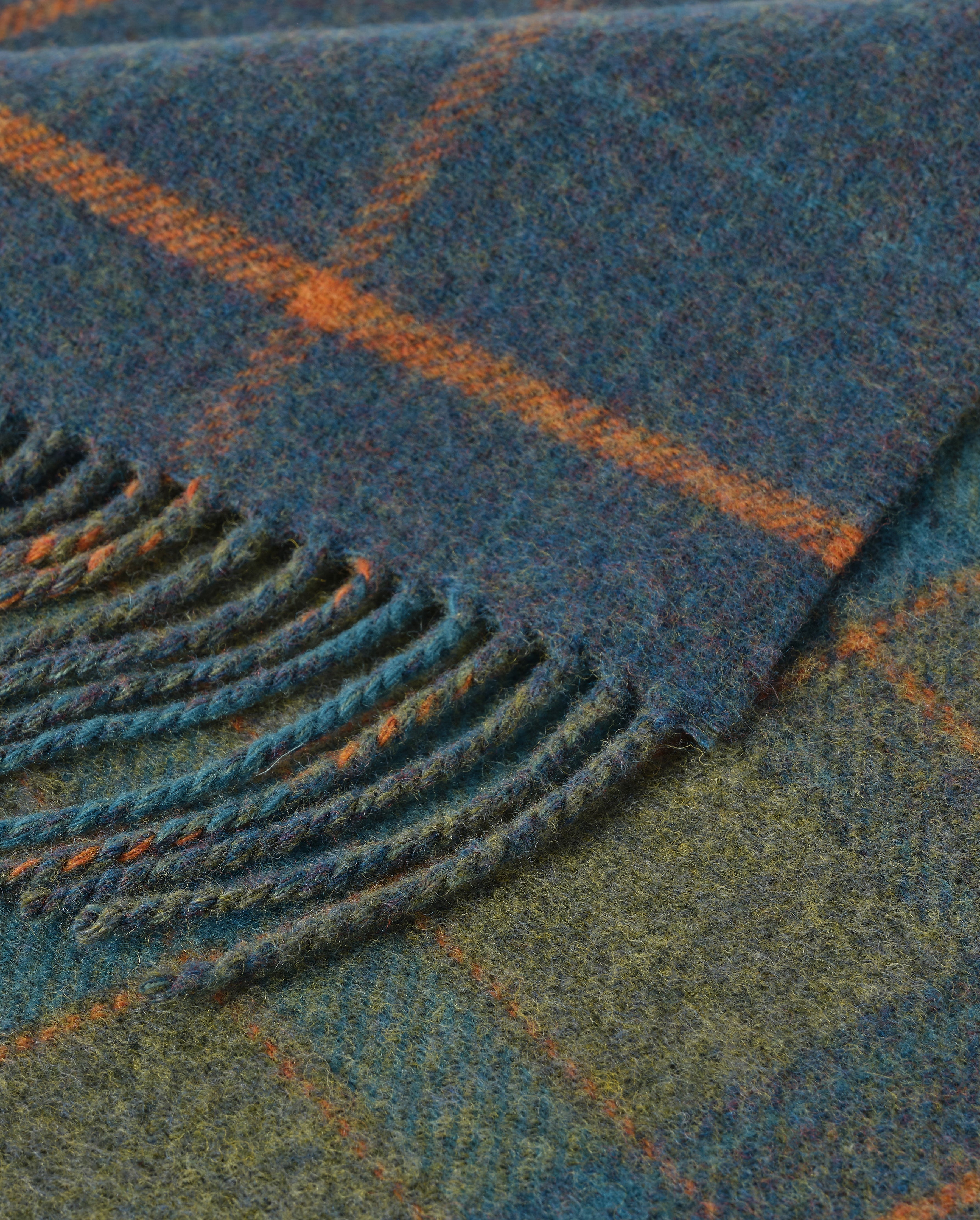 Johnstons of Elgin - Double Face Green Check Lambswool Throw