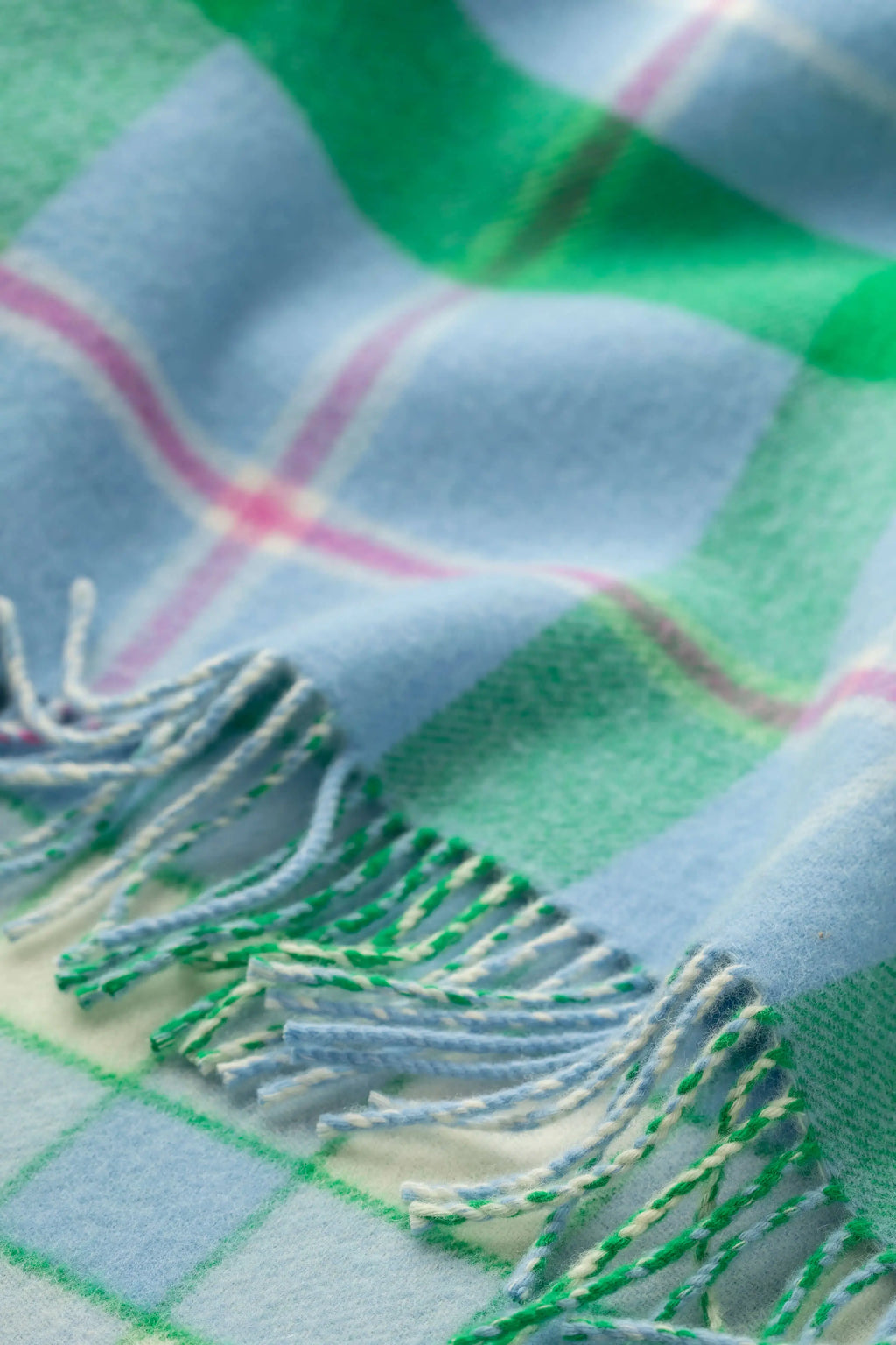 Johnstons of Elgin - Vibrant Reversible Lambswool Throw in Bordered Block Check