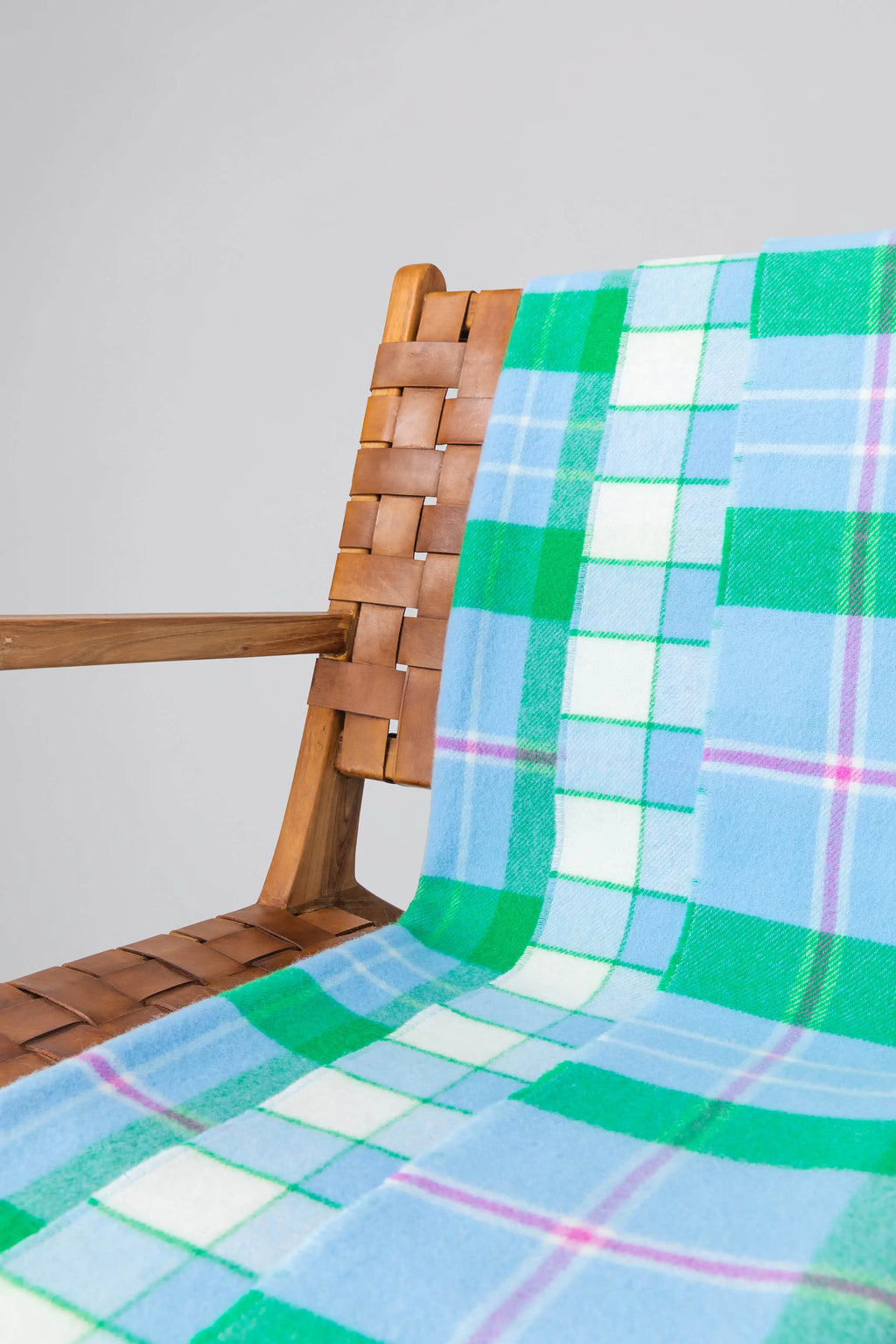 Johnstons of Elgin - Vibrant Reversible Lambswool Throw in Bordered Block Check