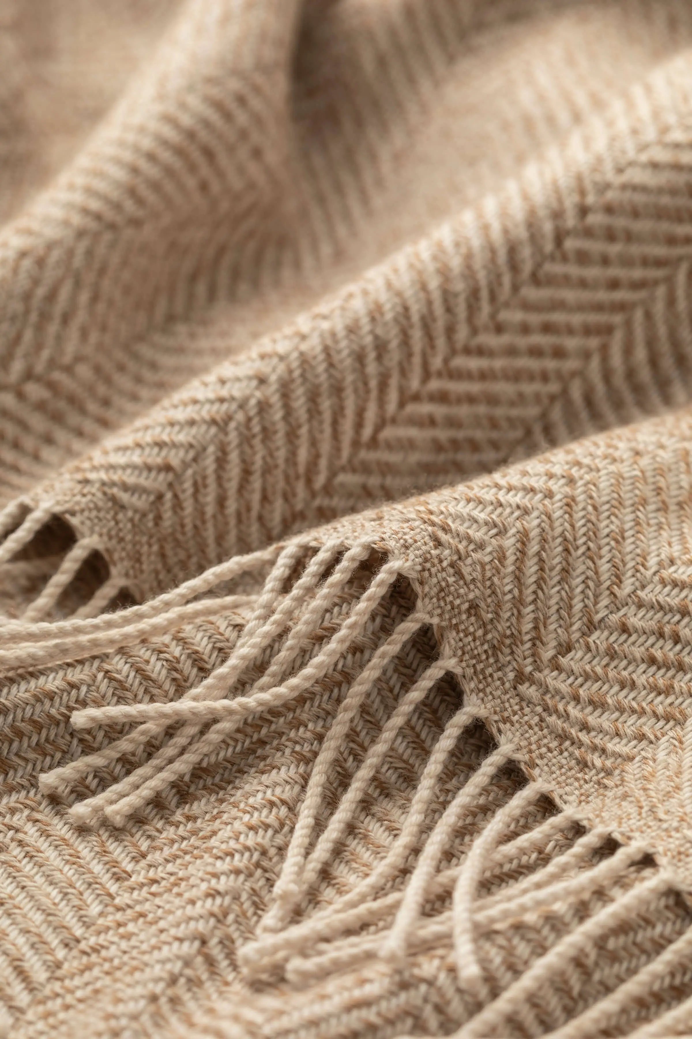Johnstons of Elgin - Texture Herringbone Natural Merino Throw