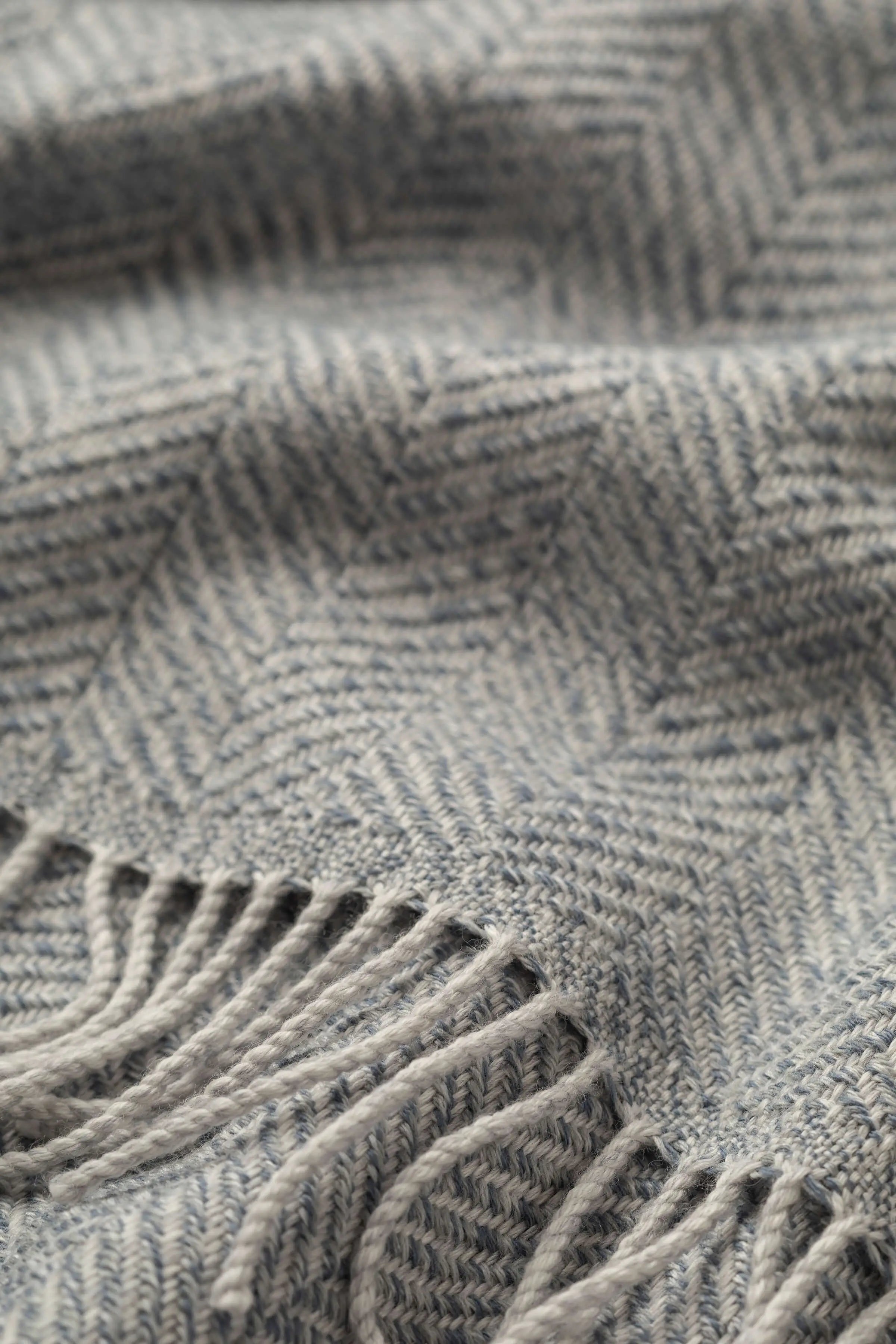 Johnstons of Elgin - Texture Herringbone Merino Throw in Grey