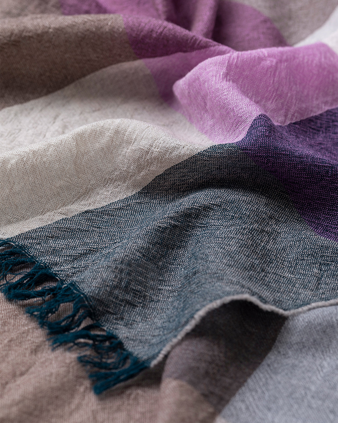 Johnstons of Elgin - Ethie Natural & Pink Wool Scarf