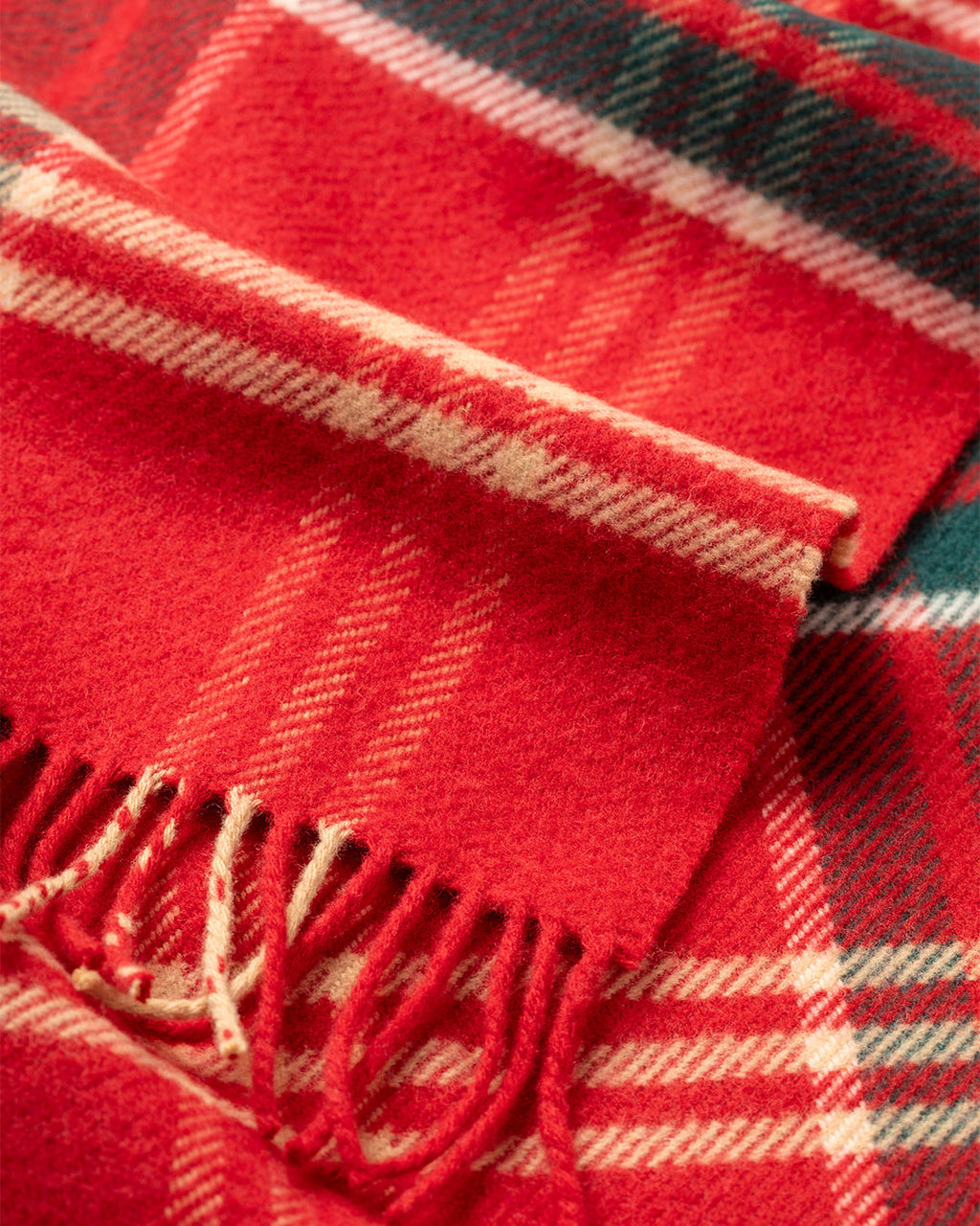 Johnstons of Elgin - Limited Edition Christmas Blanket in Red