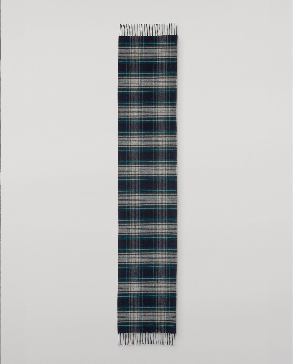 Johnstons of Elgin - Doune Vintage Check Navy Merino Scarf