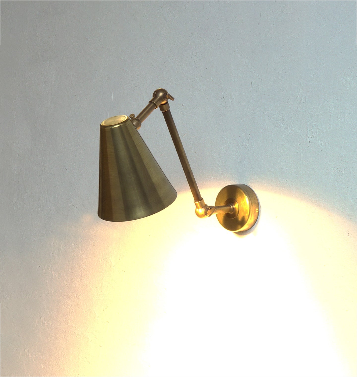 Amber Interiors - Warwick Wall Sconce