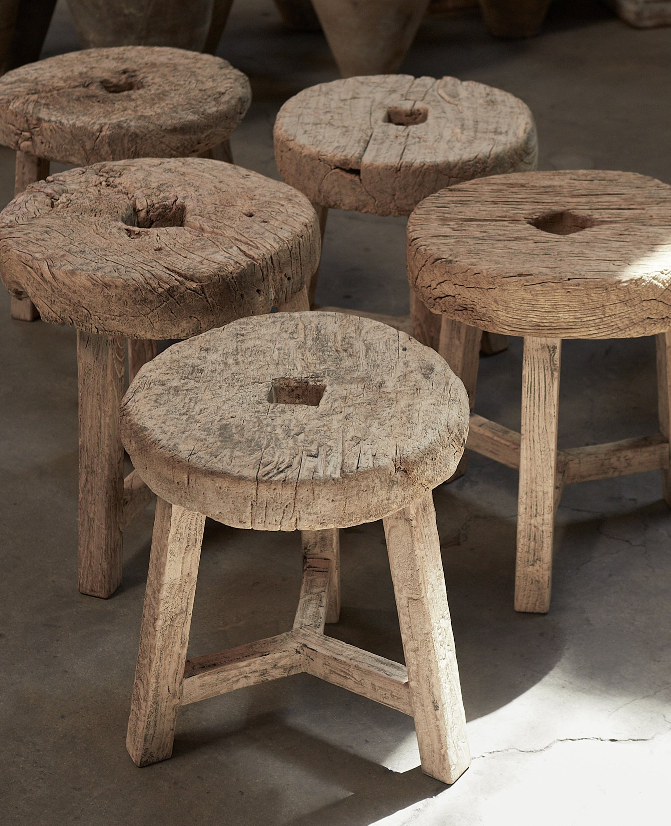 Olive Ateliers - Wheel Side Table