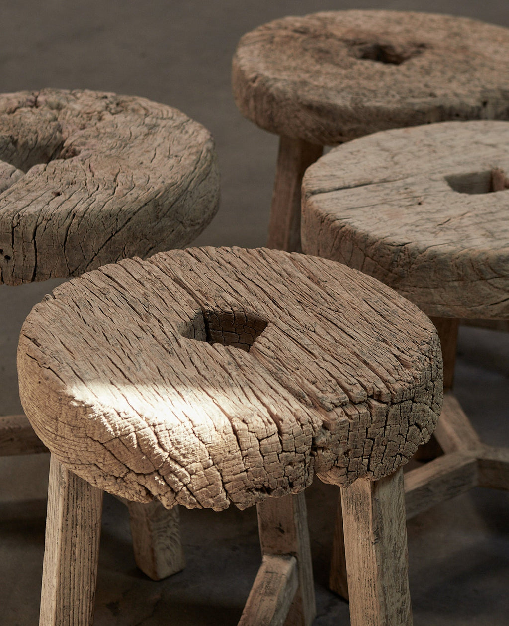 Olive Ateliers - Wheel Side Table