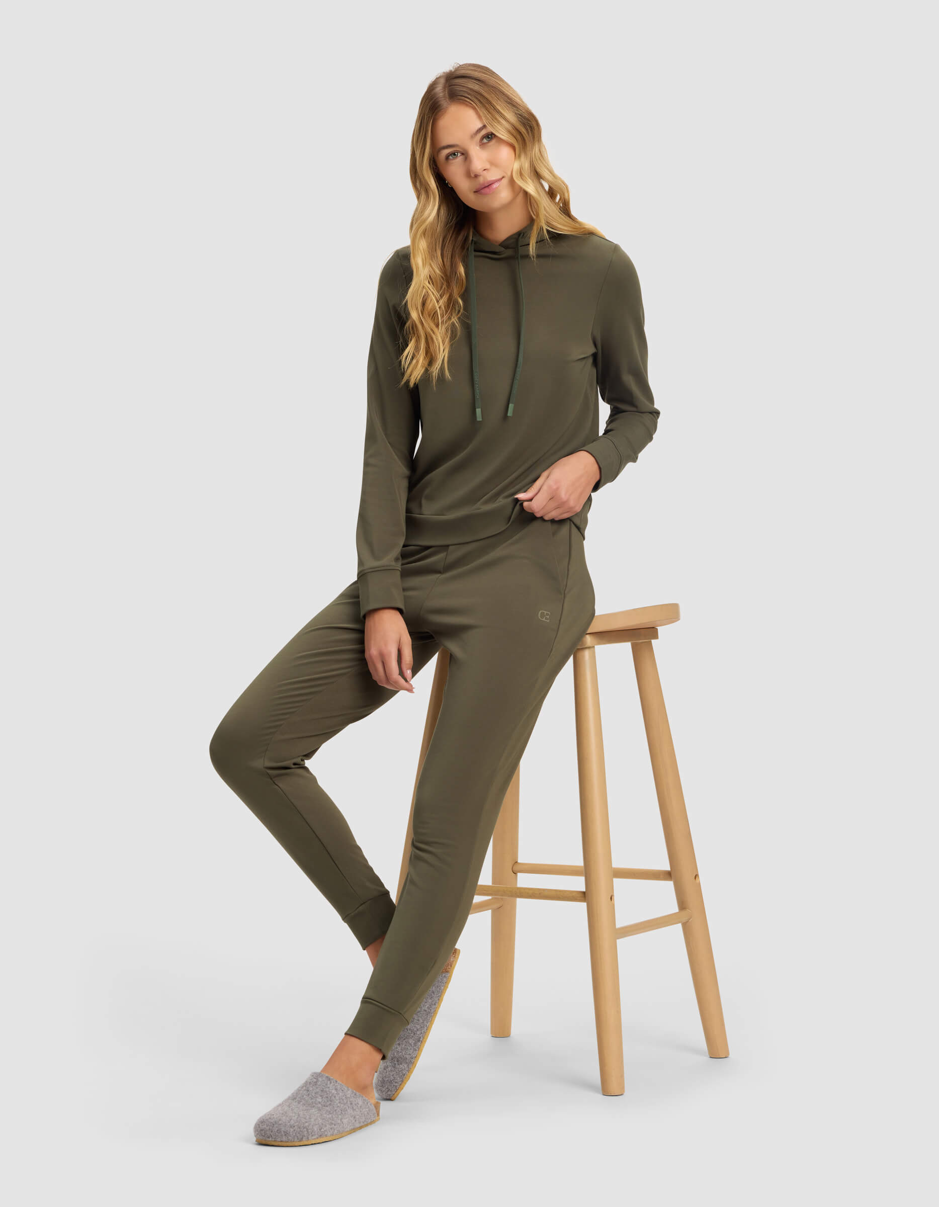 Cozy Earth - Women's Brushed Bamboo Hoodie & Jogger Set