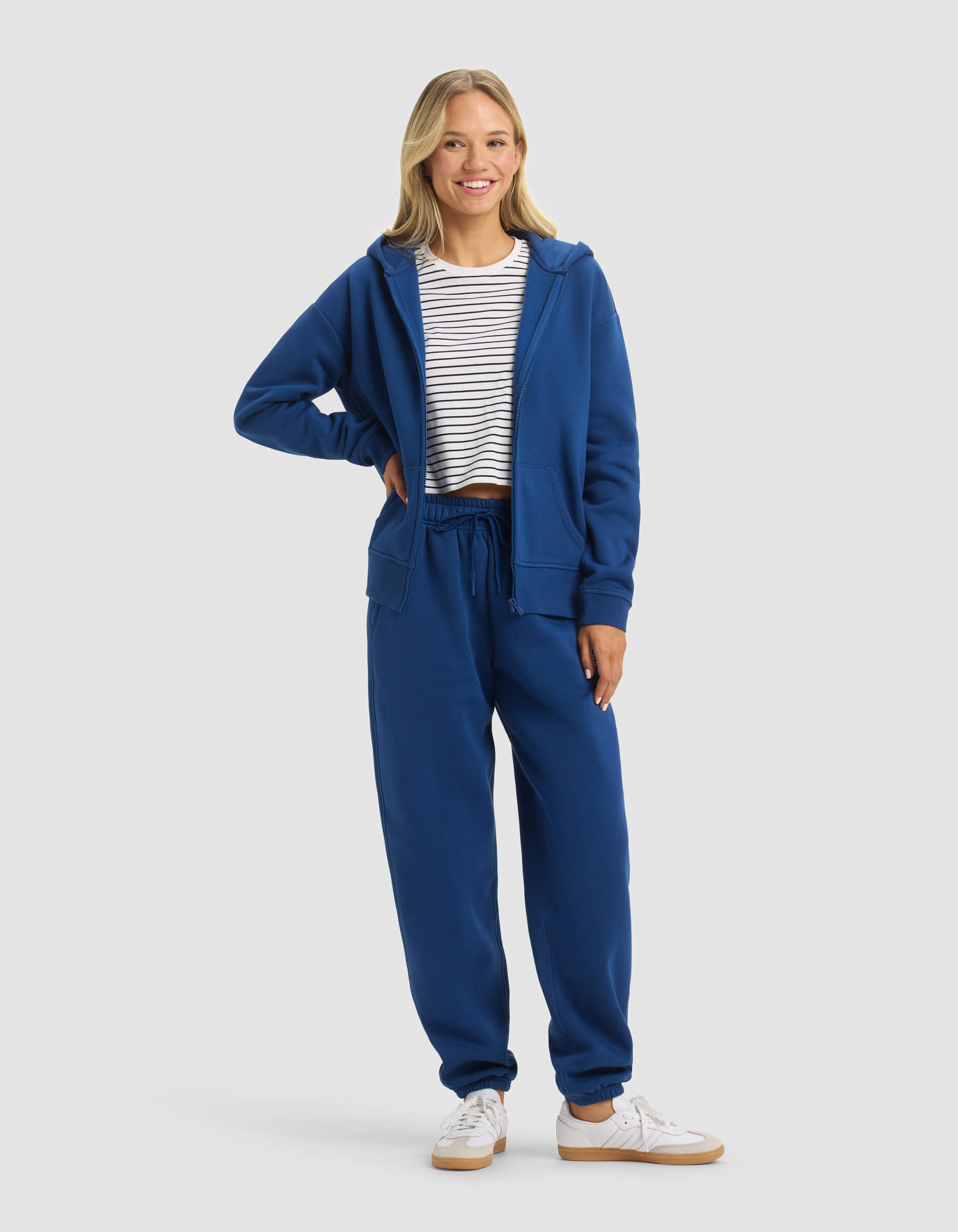 Cozy Earth - Women's CityScape 2.0 Full Zip Hoodie & Sweatpant Set