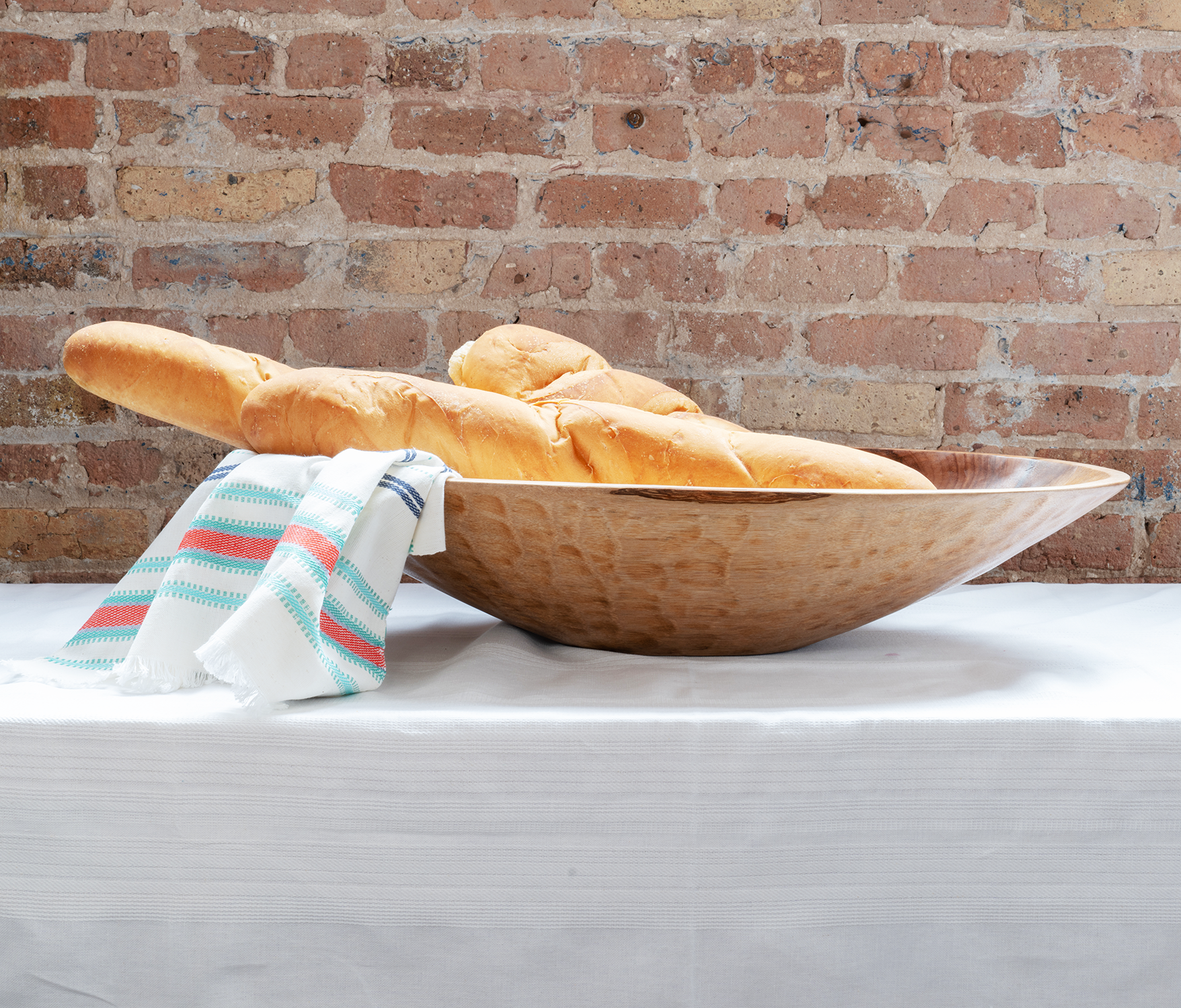 Terra Klay - XXL 28 inch Oval Wood Bowl