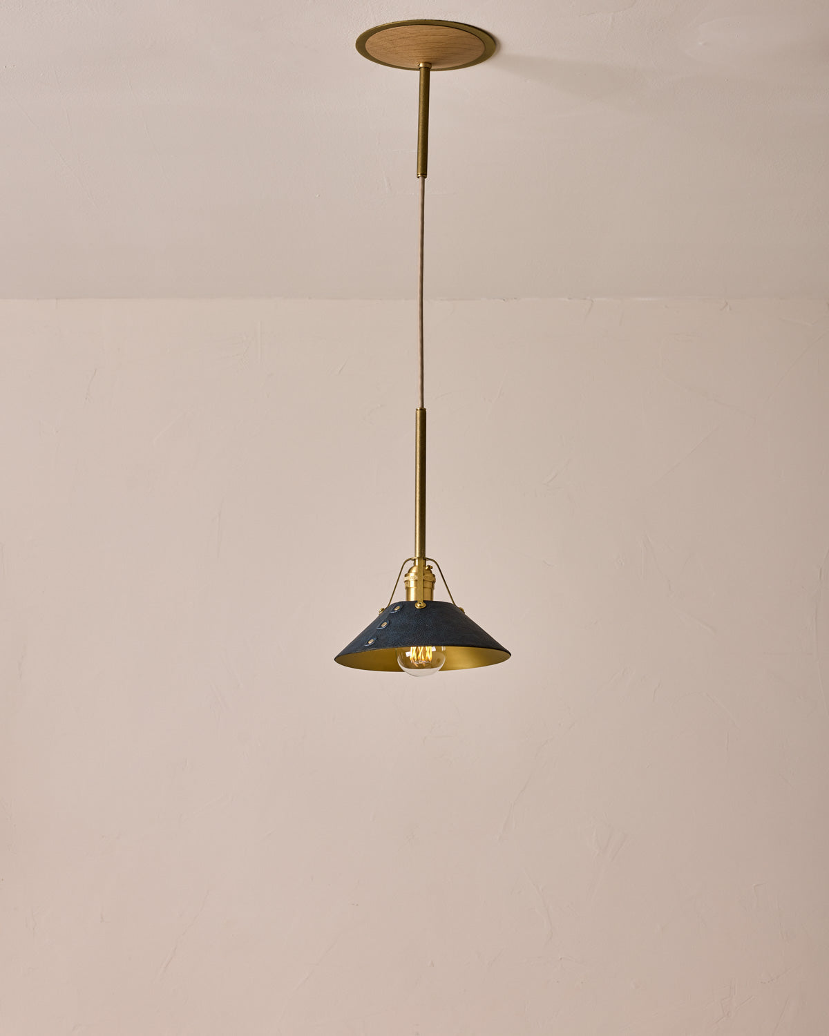 Lostine - Yaffa Pendant
