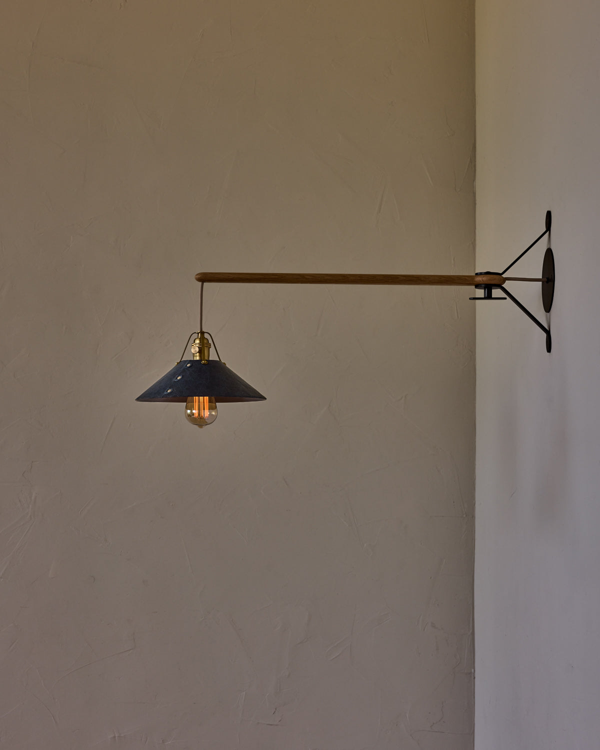 RTO Lighting - YAFFA SWING ARM SCONCE - MEDIUM