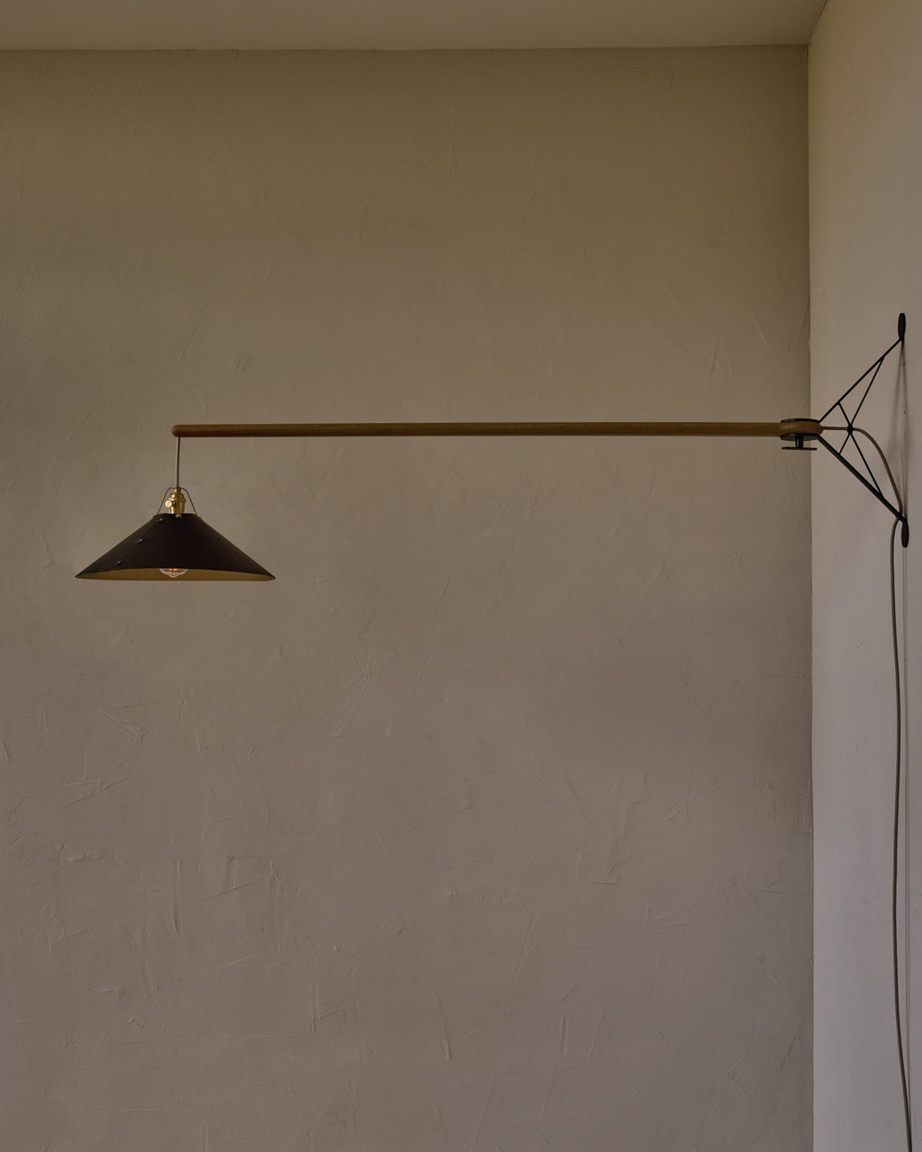 RTO Lighting - YAFFA SWING ARM SCONCE - EXTRA LARGE