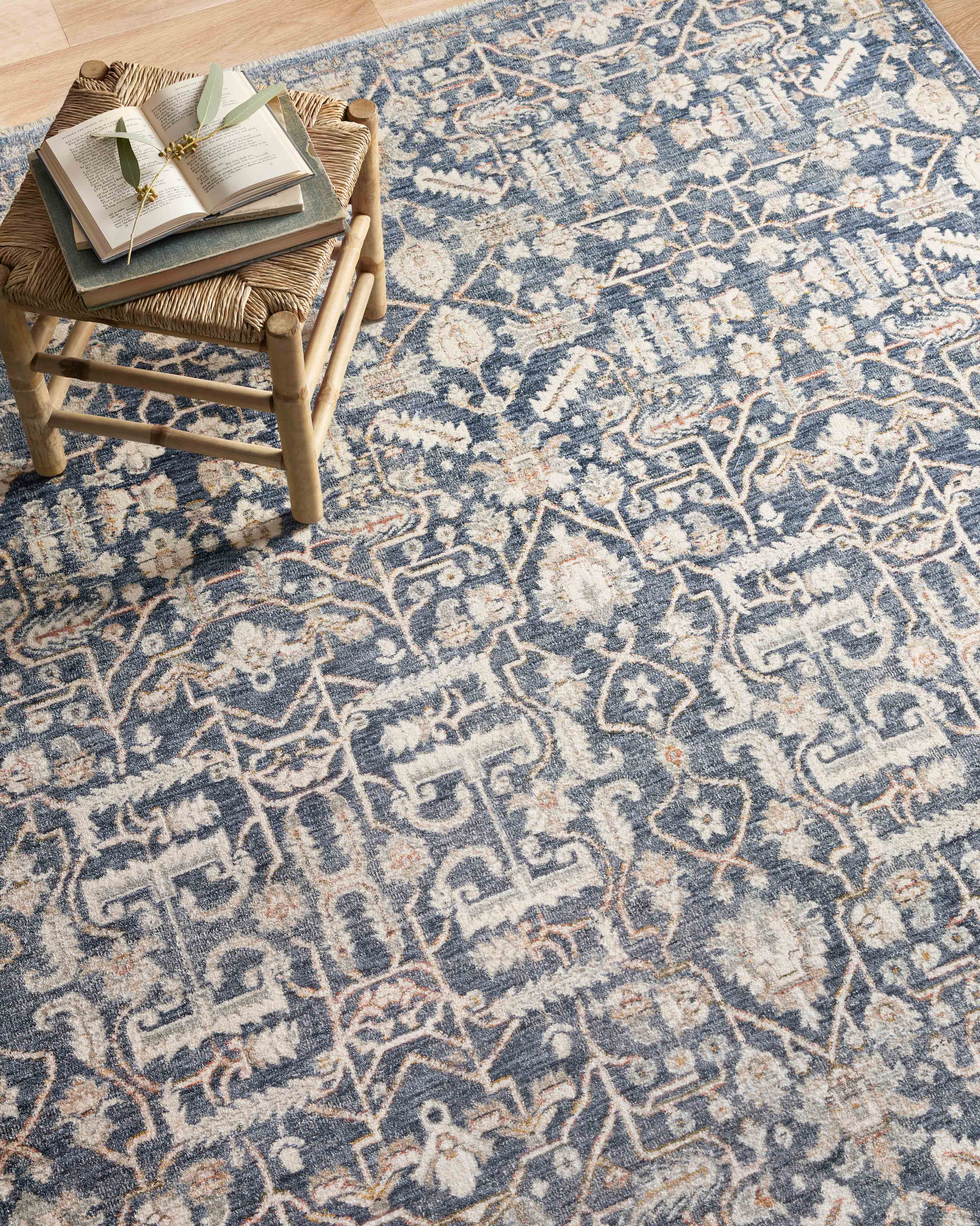 Amber Interiors - Zuma ZUM - 02 Blue / Ivory Area Rug