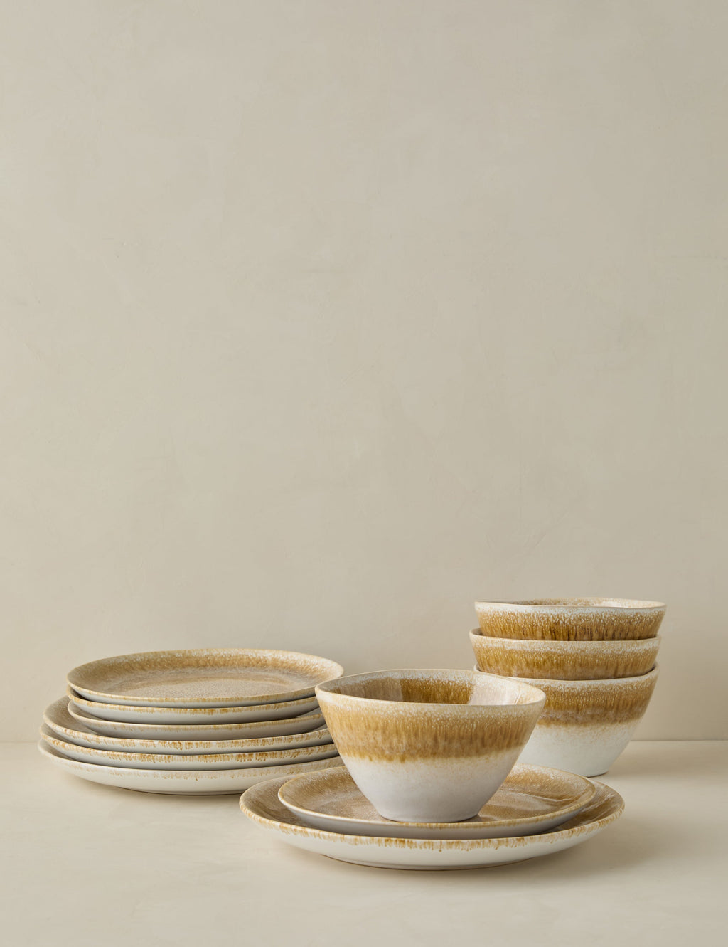 Lulu and Georgia - Zaria Stoneware Dinnerware