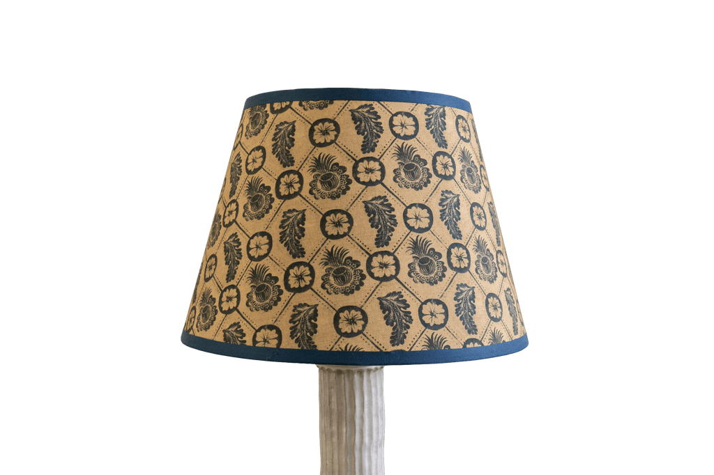 Nicky Kehoe - Walter Lampshade
