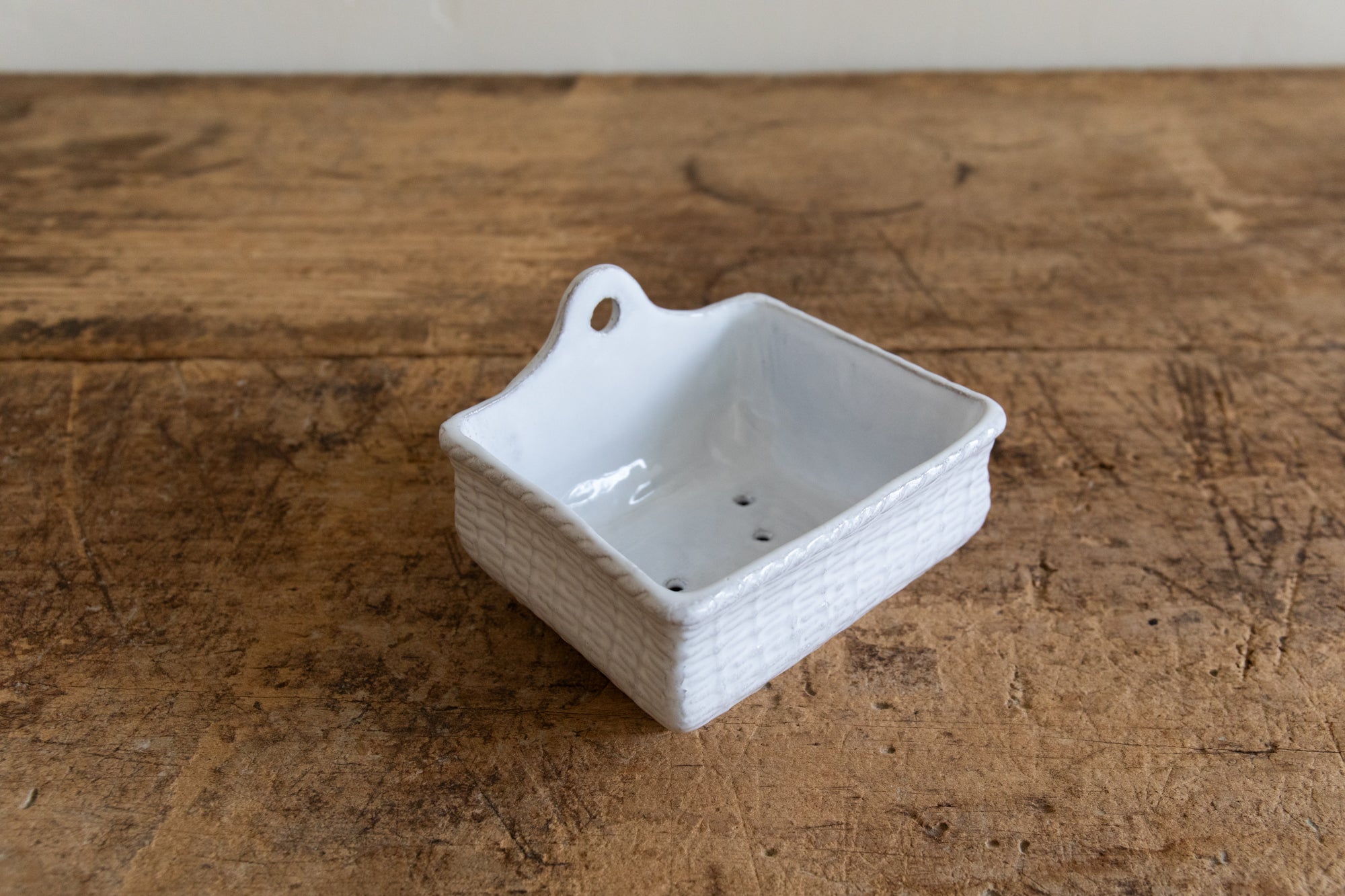 Nicky Kehoe - Panier Soap Dish