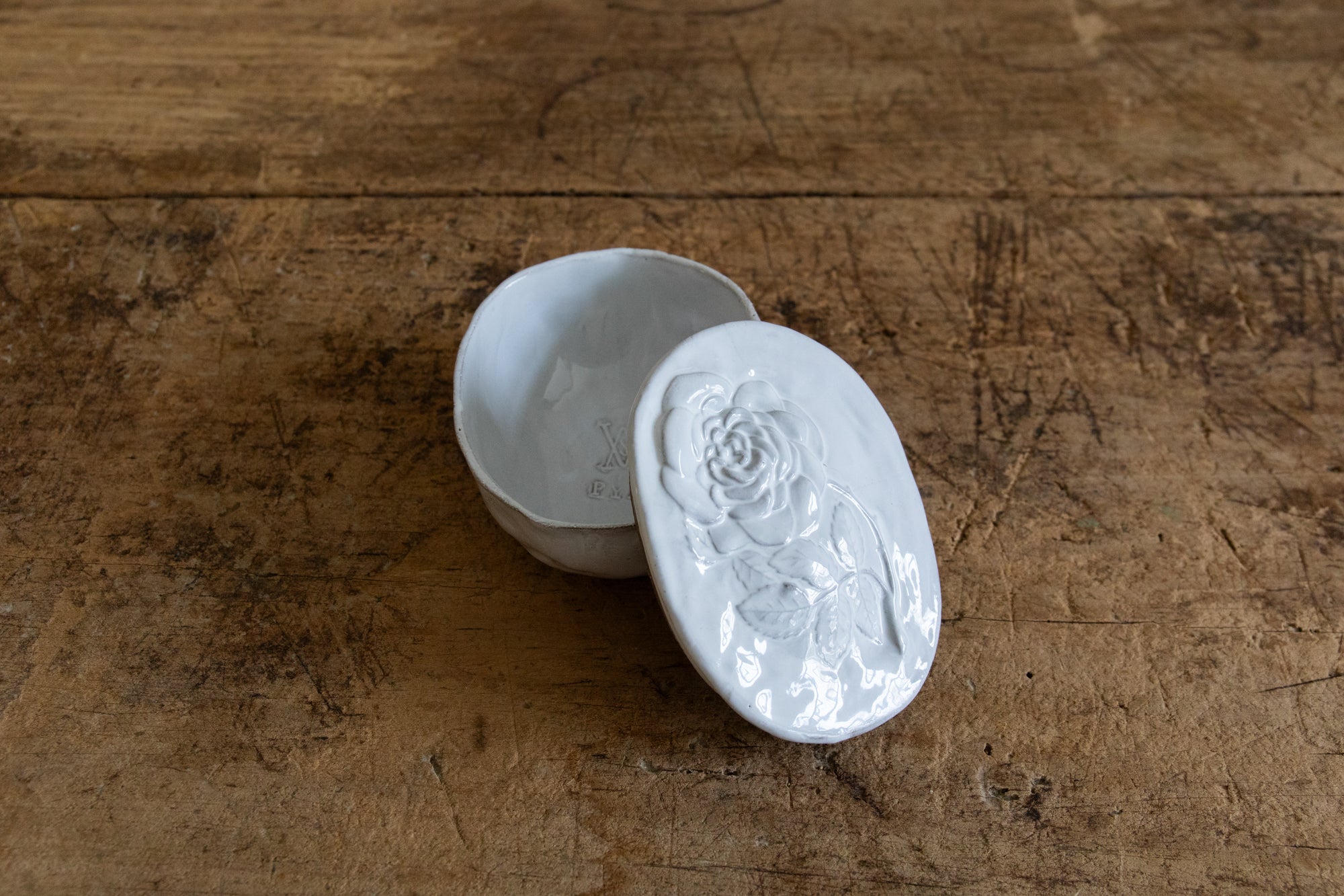 Nicky Kehoe - Setsuko Rose Box with Lid