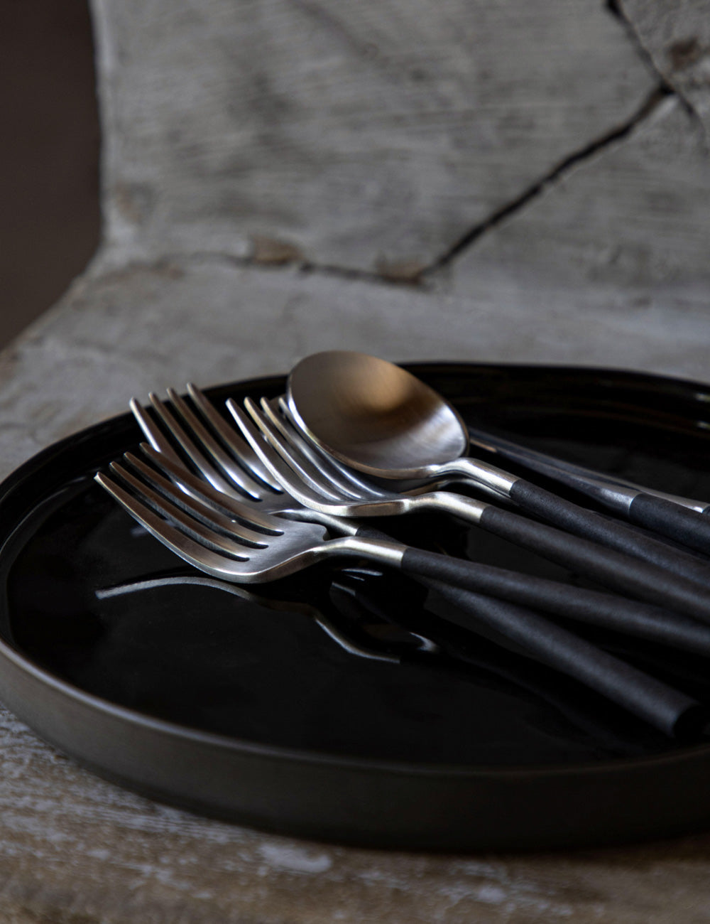 Lulu and Georgia - Mito Flatware 5 - Piece Set by Costa Nova