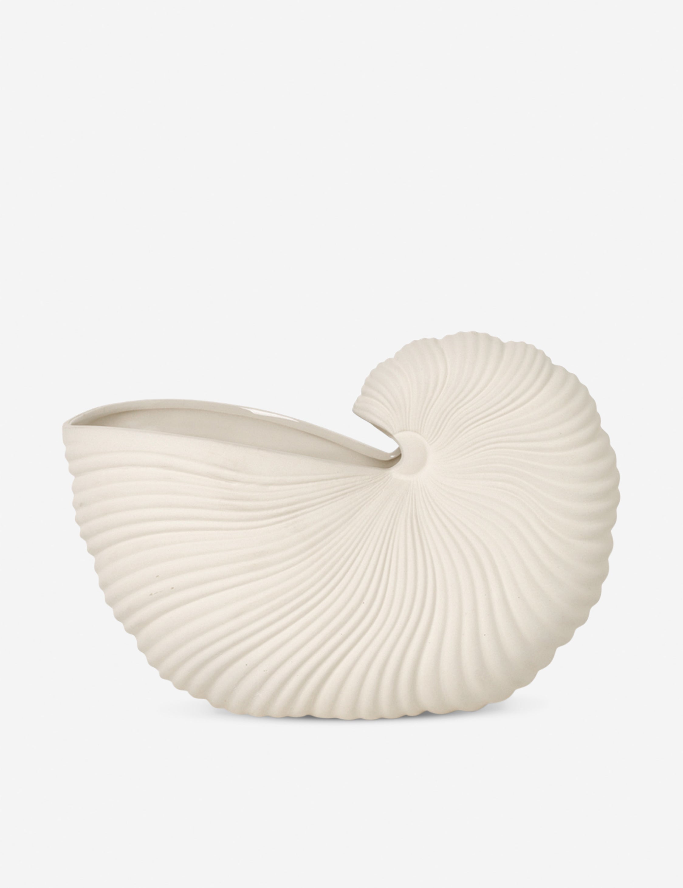 Lulu and Georgia - Shell Pot by Ferm Living