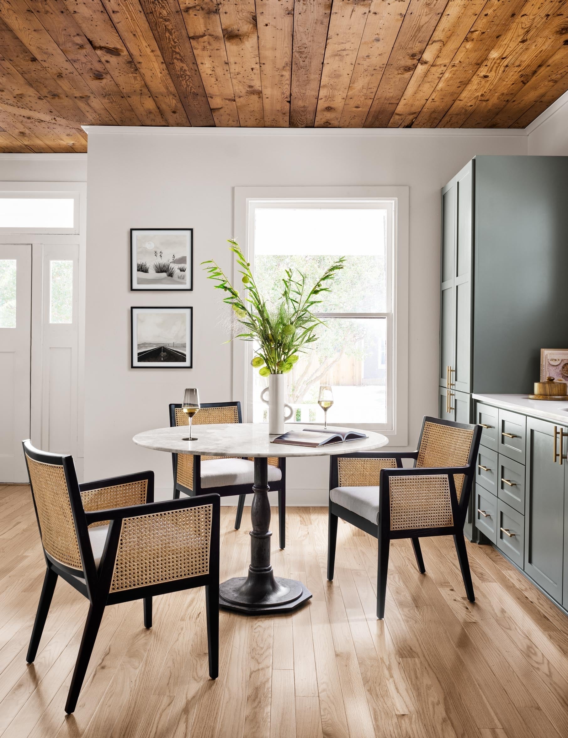 Lulu and Georgia - Victoria Round Dining Table