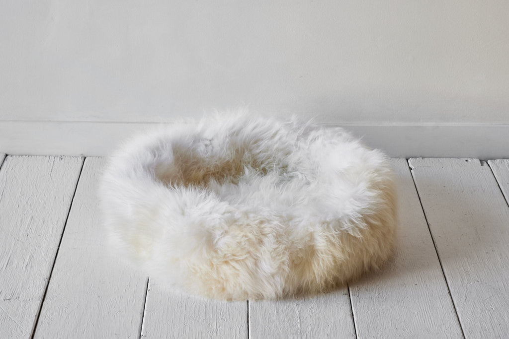Nicky Kehoe - Irish Sheep Wool Pet Bed (Multiple Sizes)
