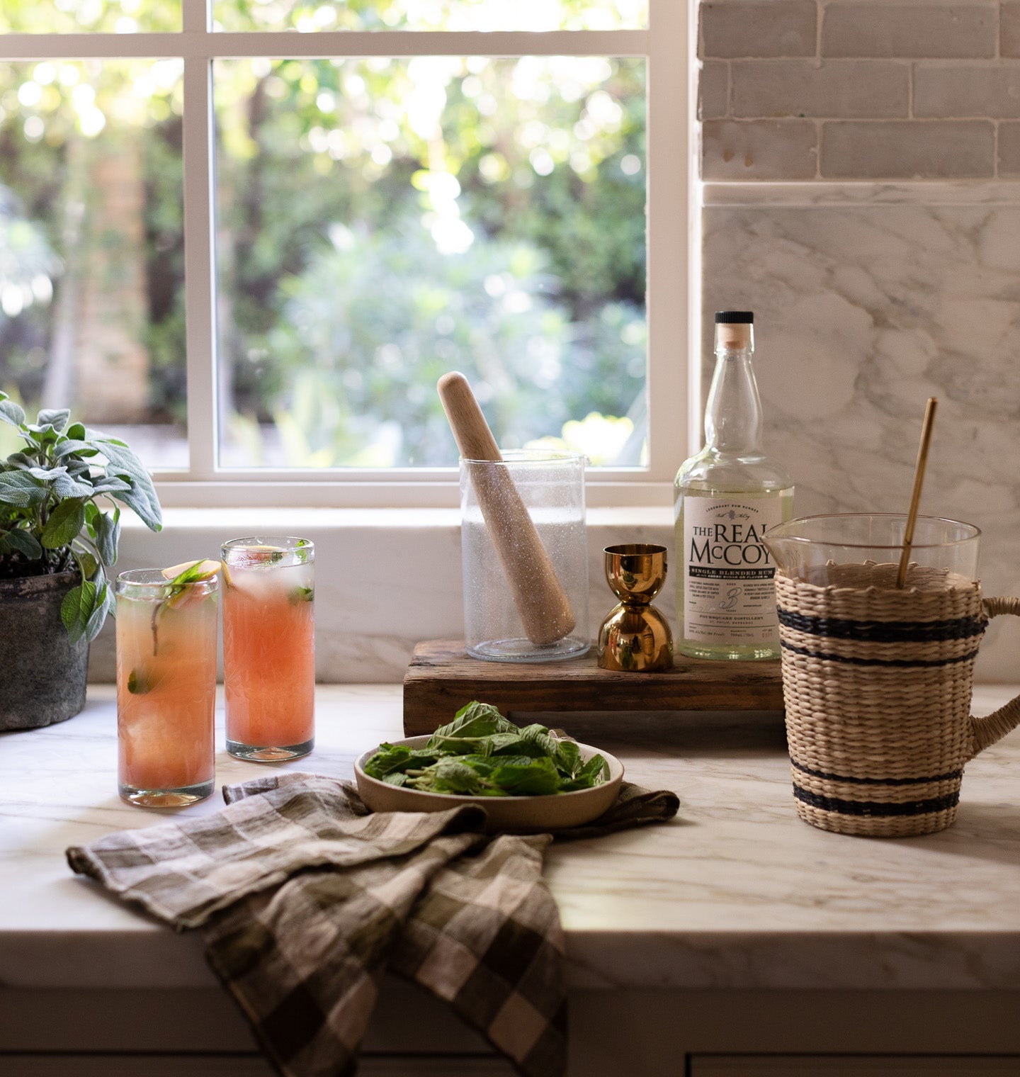 Amber Interiors - Golden Cocktail Set