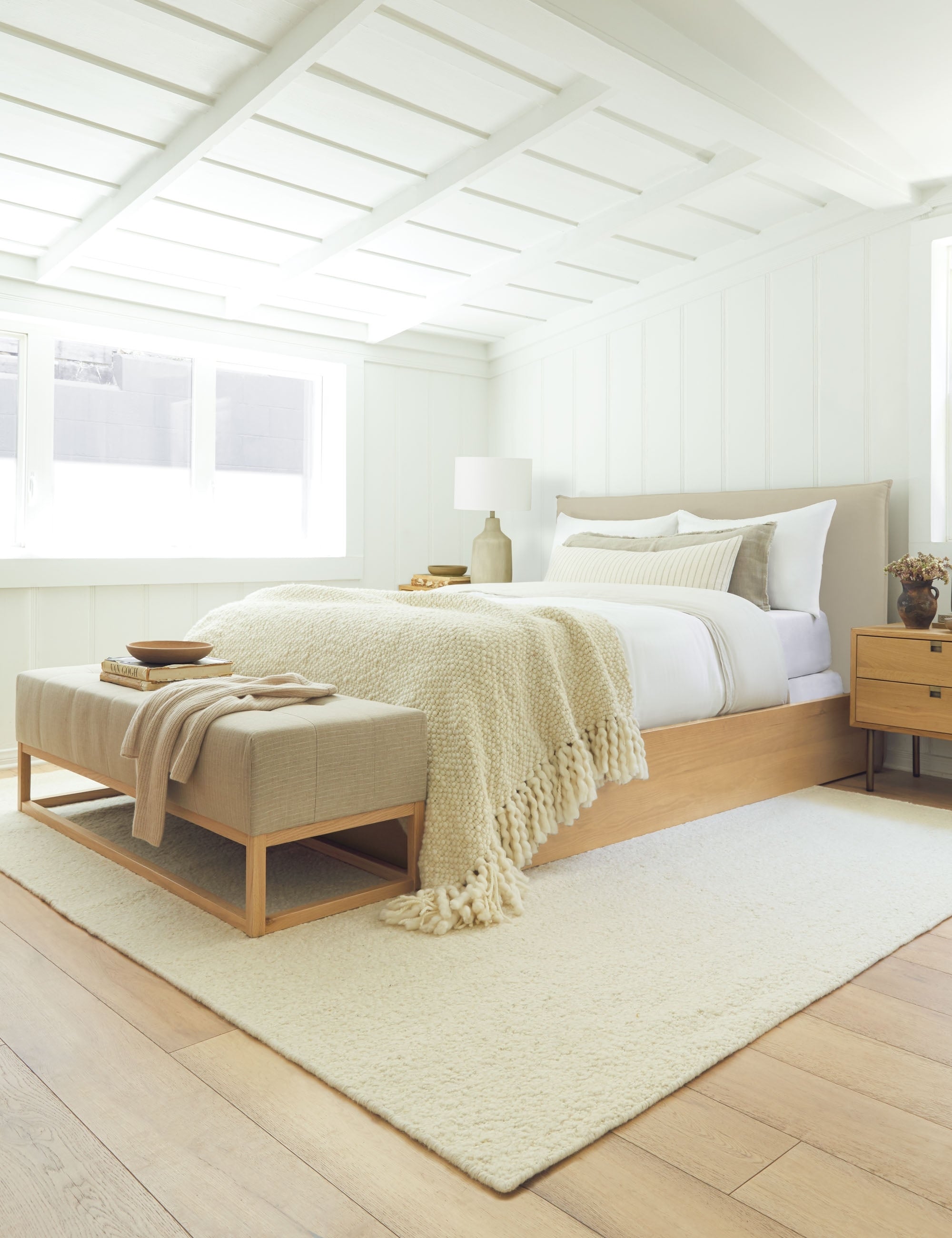 Lulu and Georgia - Nia Bed