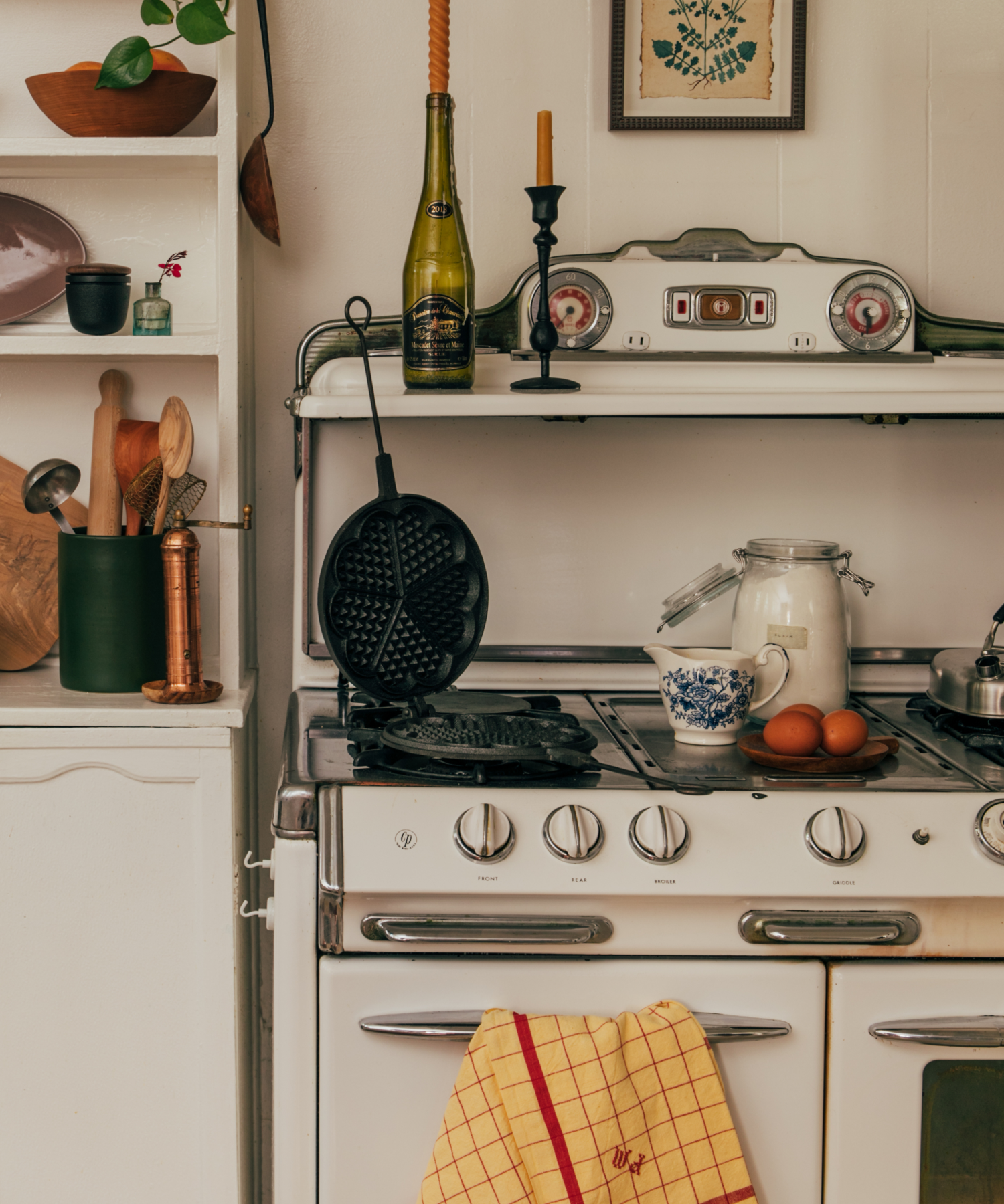 Nicky Kehoe - Cast Iron Waffle Maker