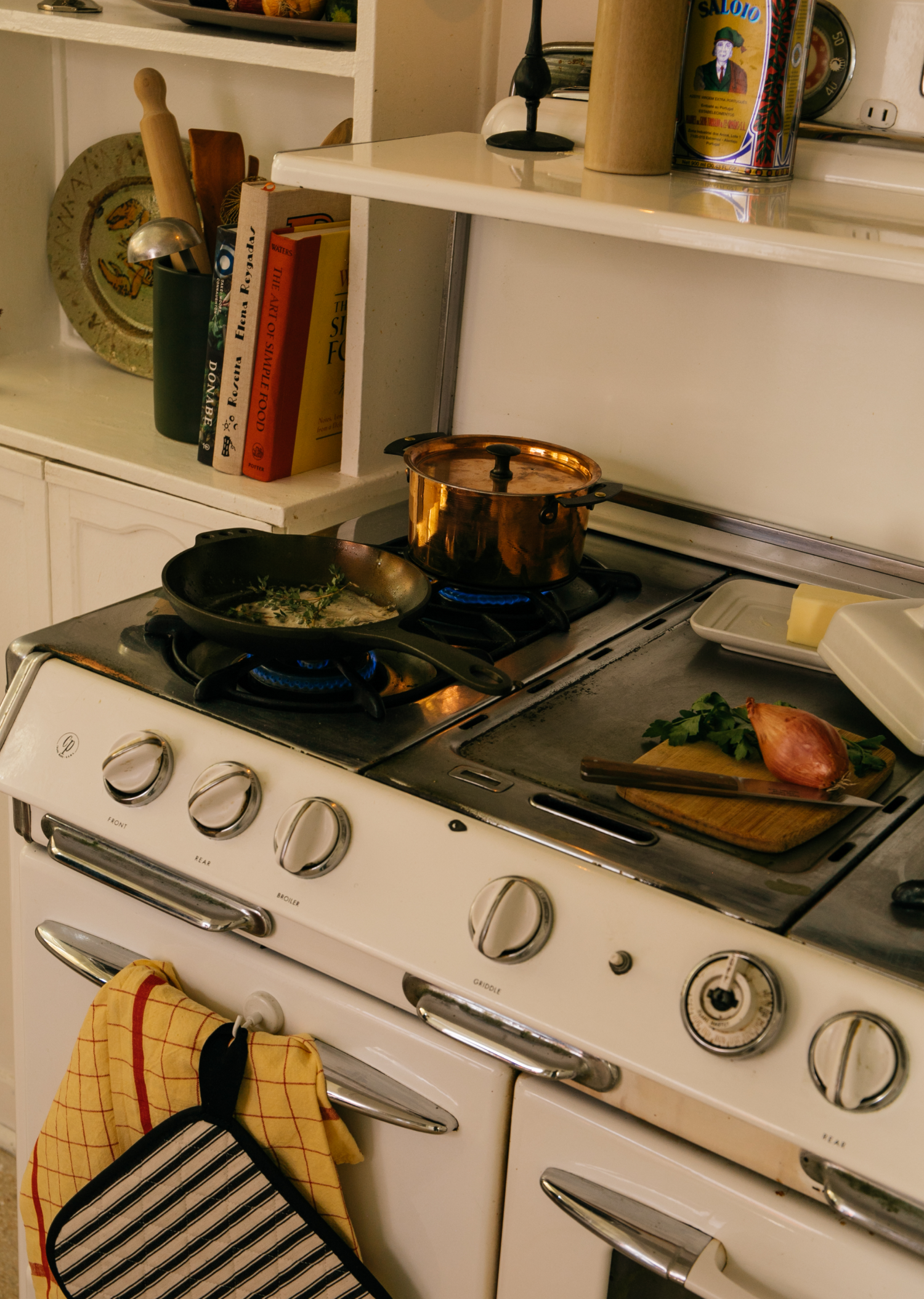 Nicky Kehoe - Carbon Steel Farmhouse Skillet