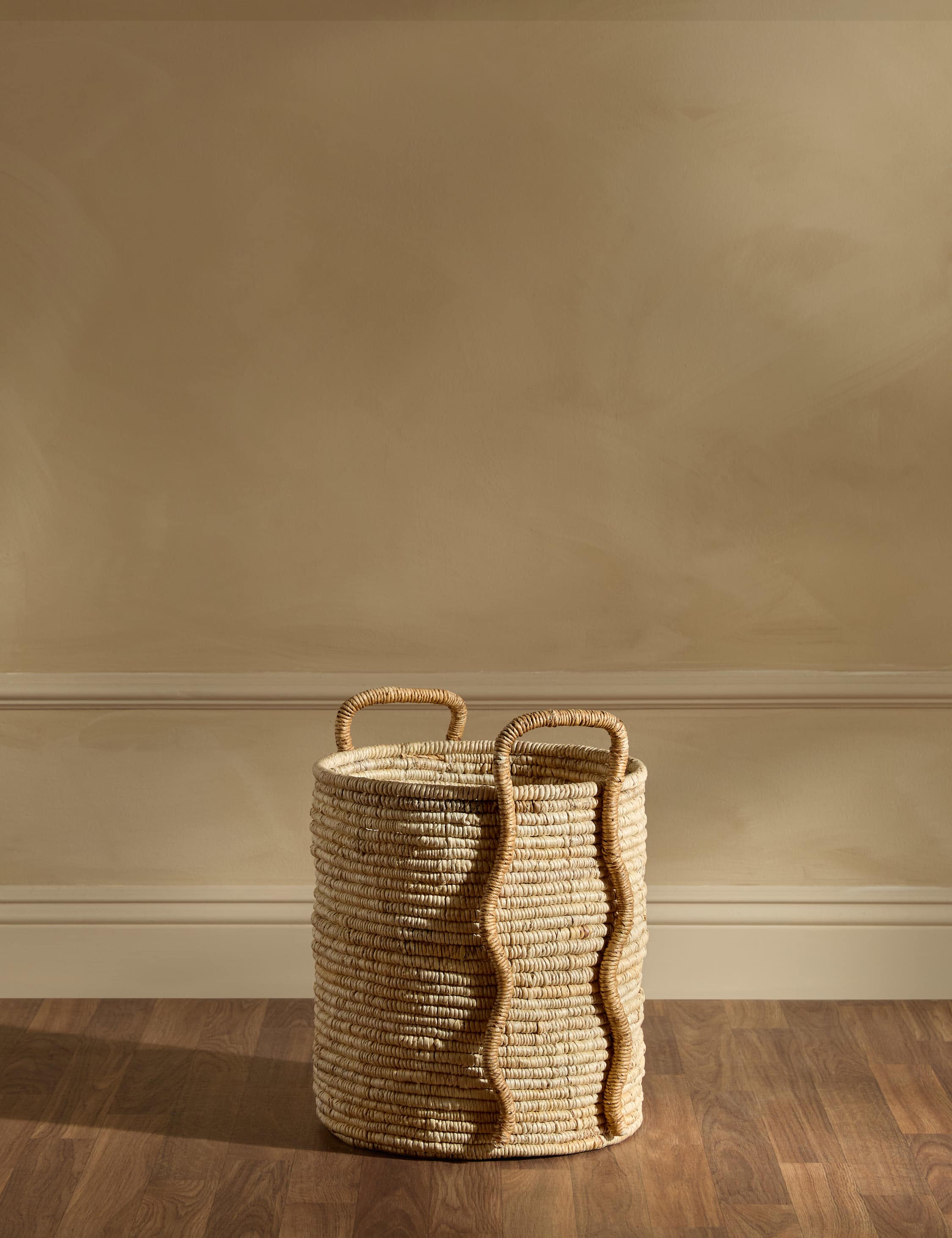 Lulu and Georgia - Ripley Basket