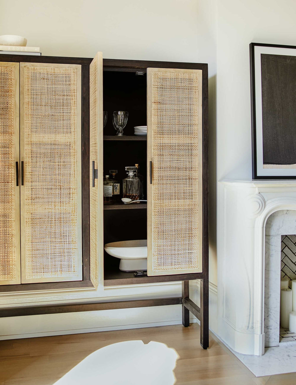 Lulu and Georgia - Hannah Cabinet