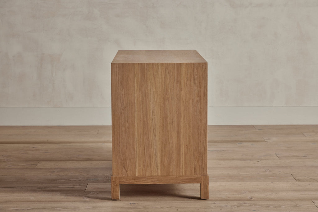 Nicky Kehoe - Campaign Chest, 36"