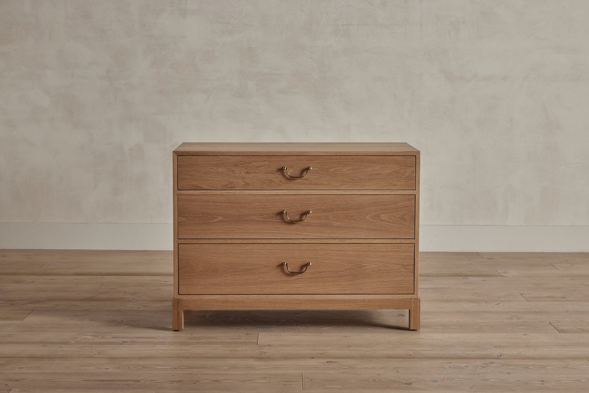 Nicky Kehoe - Campaign Chest, 36"