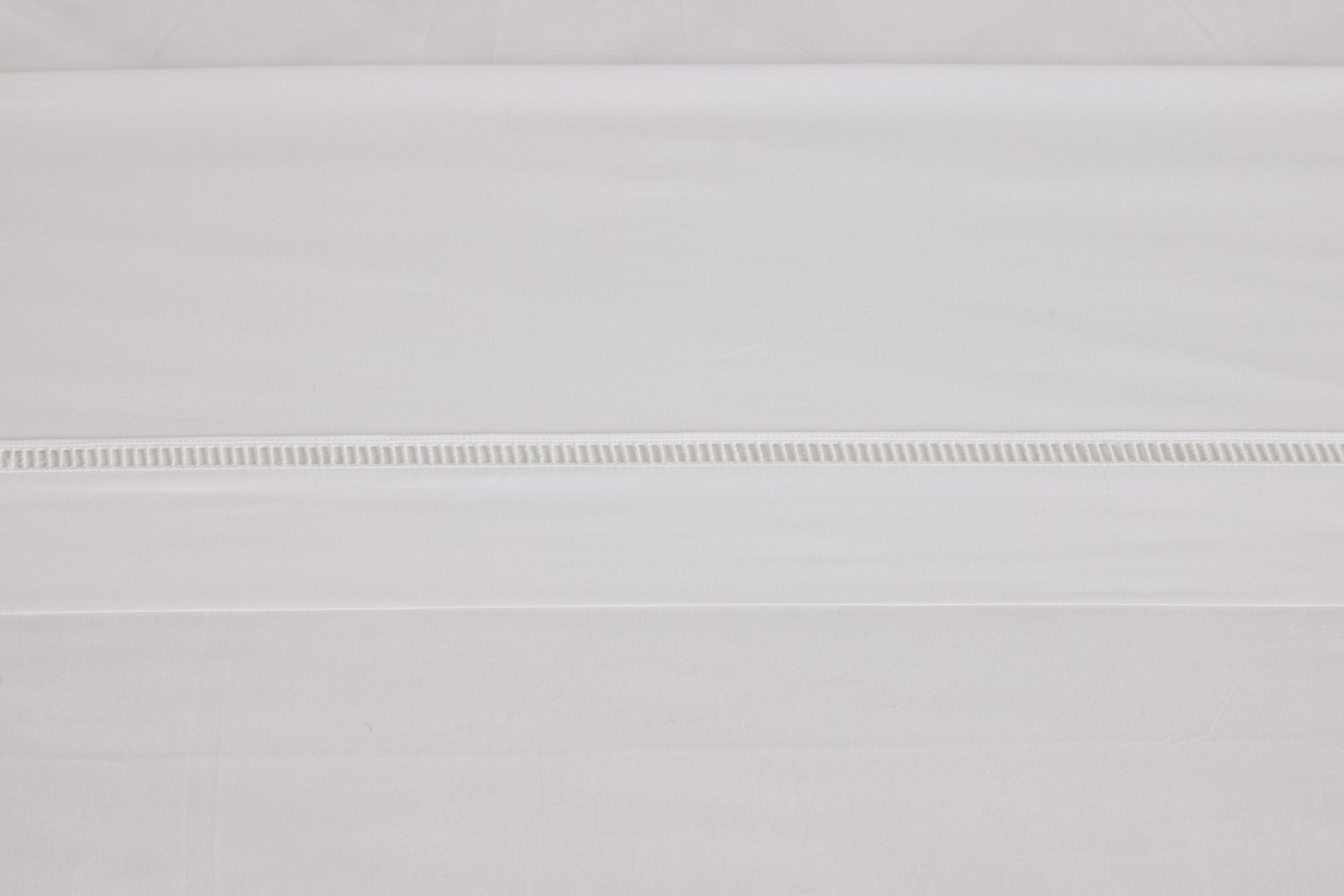 Nicky Kehoe - Cotton Percale Sheet Set in White