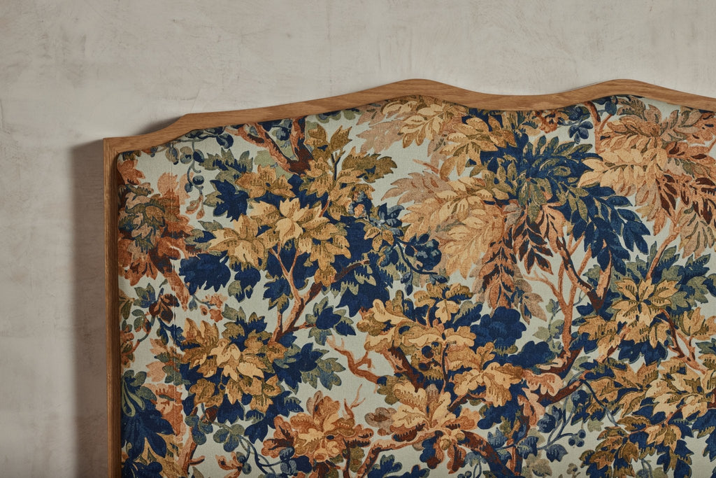 Nicky Kehoe - Curved Bed