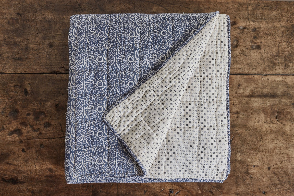 Nicky Kehoe - Eden Quilt in Midnight